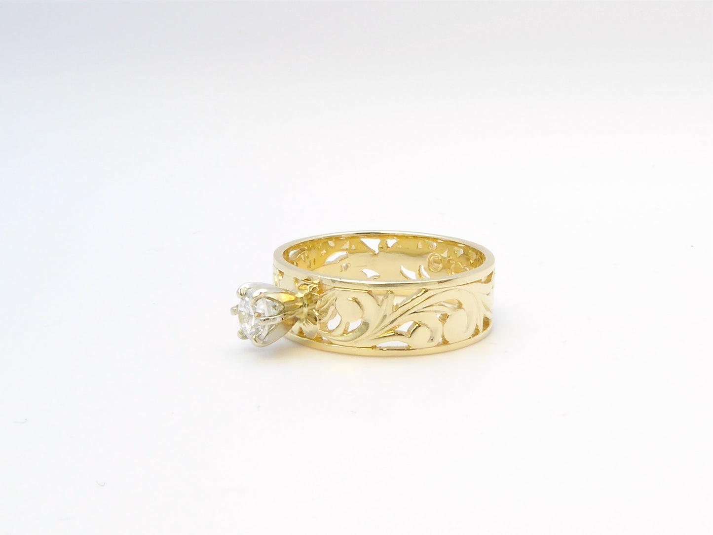 Cut-Out Ring w/ .25 ct CZ - 6mm image 0