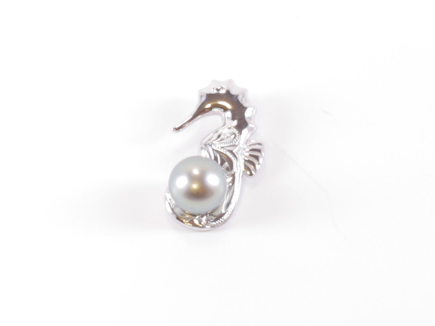Silver Tahitian Pearl Seahorse image 0