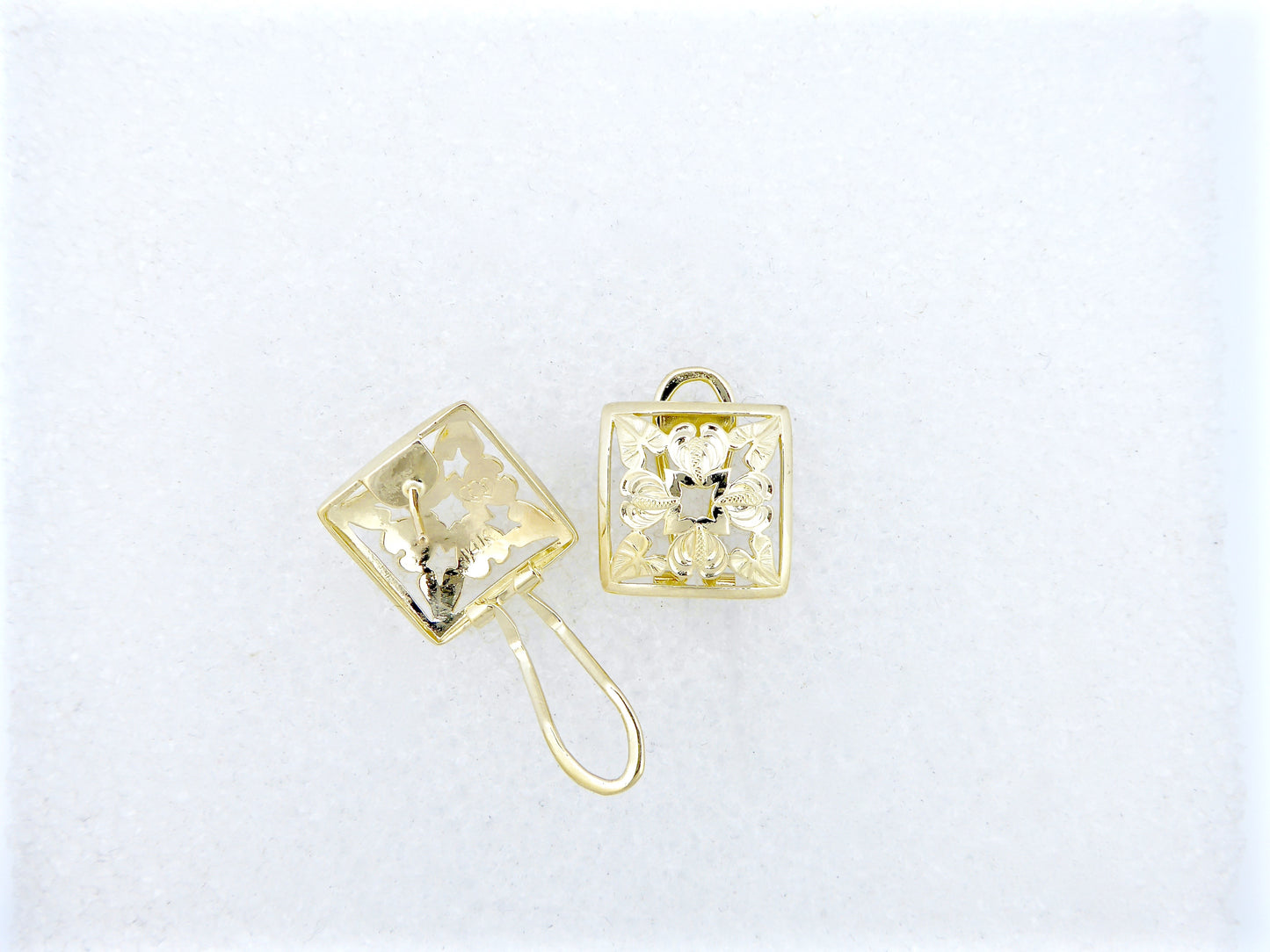 Anthurium Quilt Earring - Small image 0