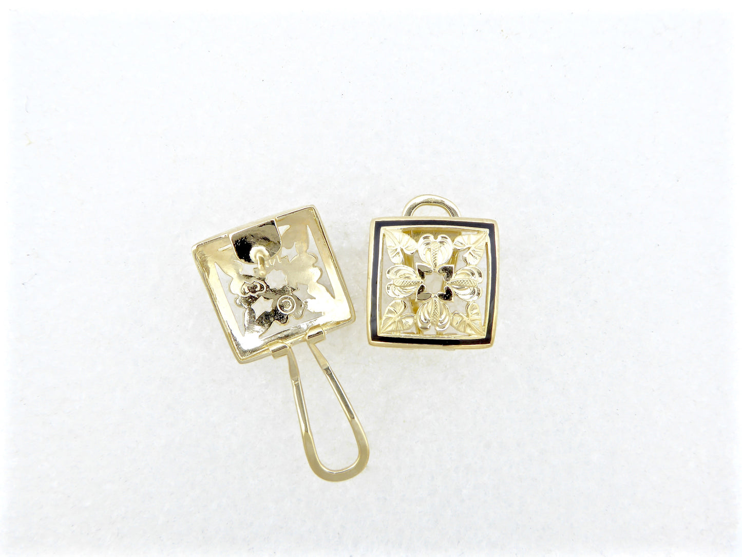 Anthurium Quilt Earring - Small image 0