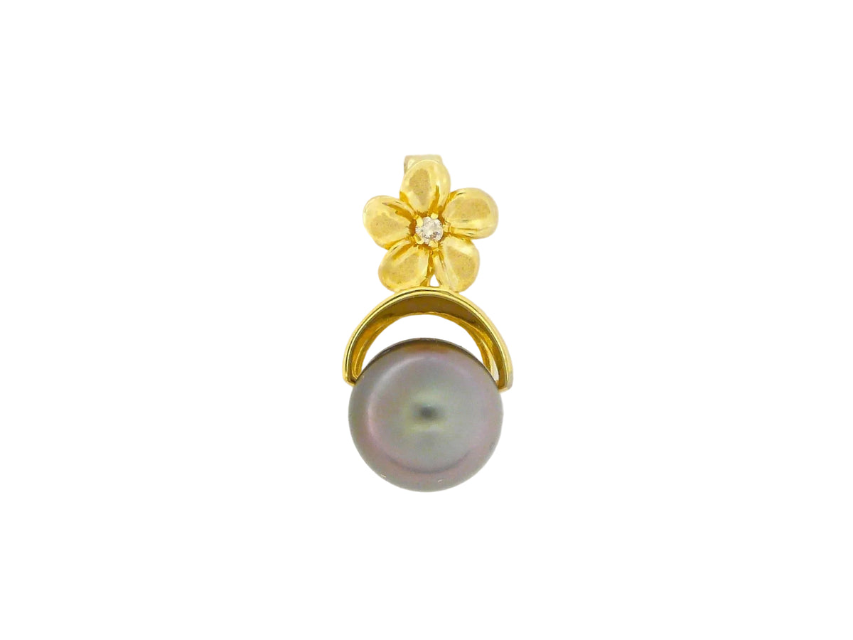 Hawaiian 14K Gold black Pearl and diamond Plumeria pendant featuring elegant design and sparkling accents.