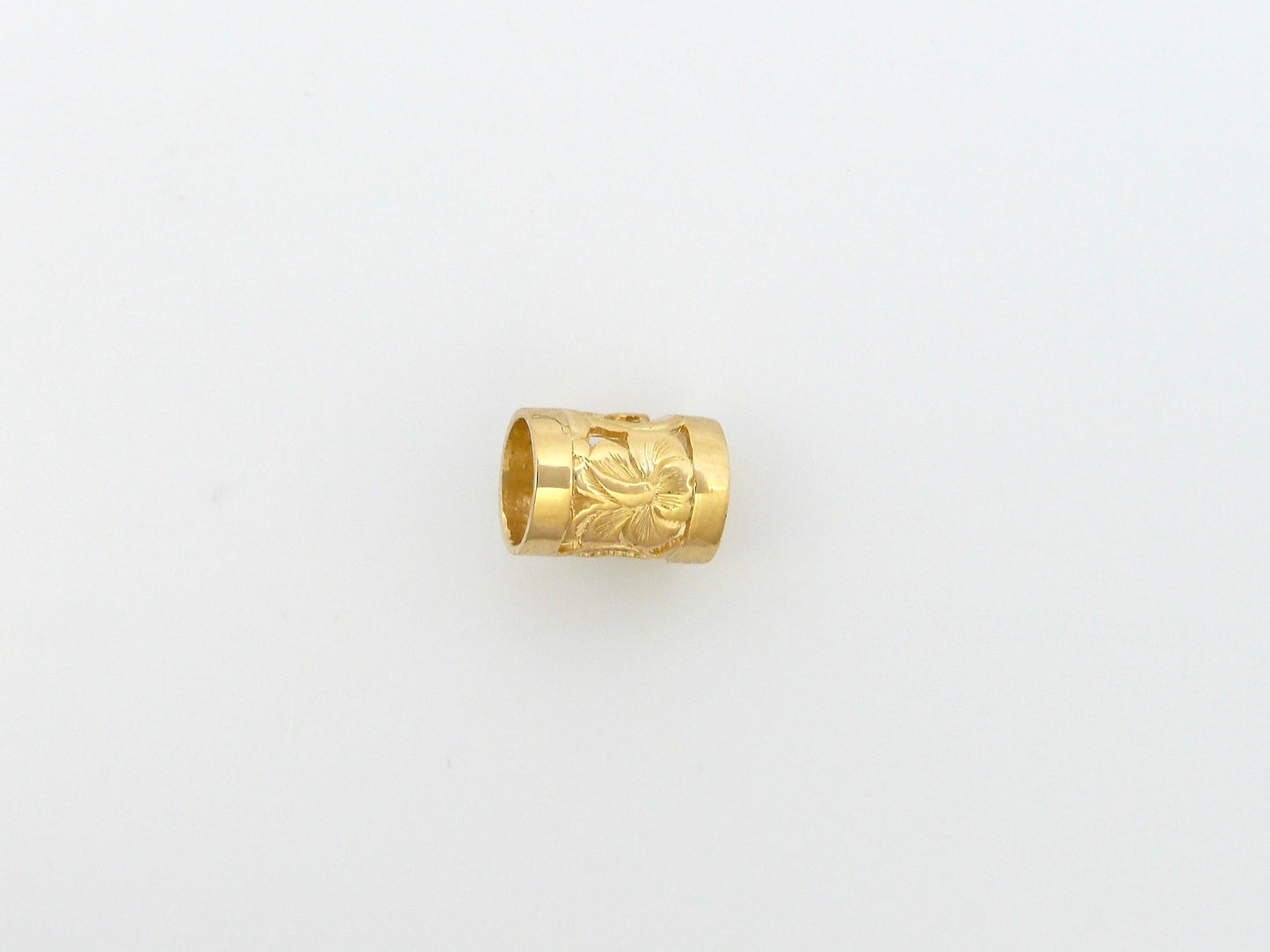 Hibiscus Floater Pendant - 8mm image 0