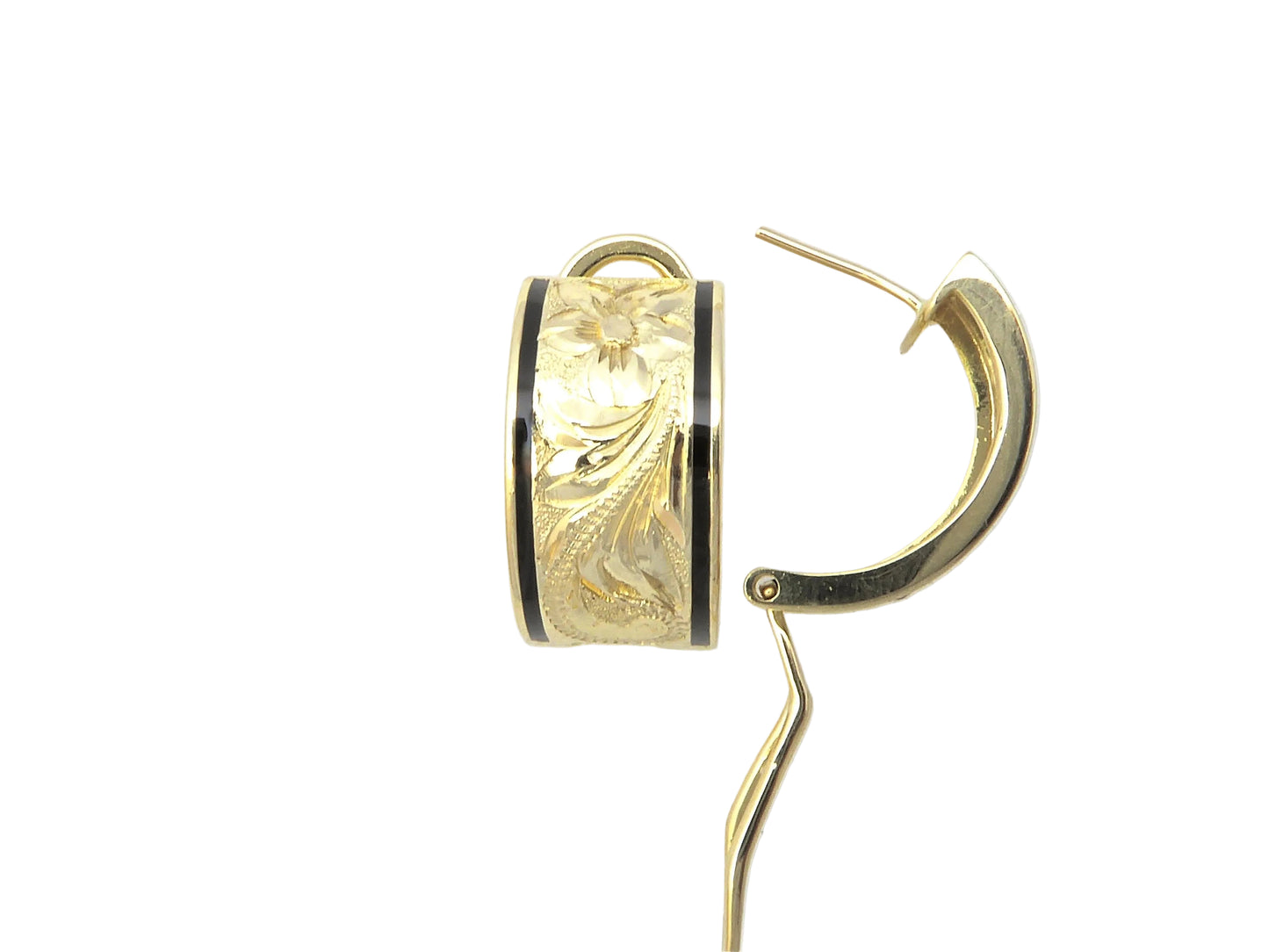 Hawaiian 14K Gold hibiscus straight clip earring, 10mm floral design, elegant jewelry piece with detailed flower motif.