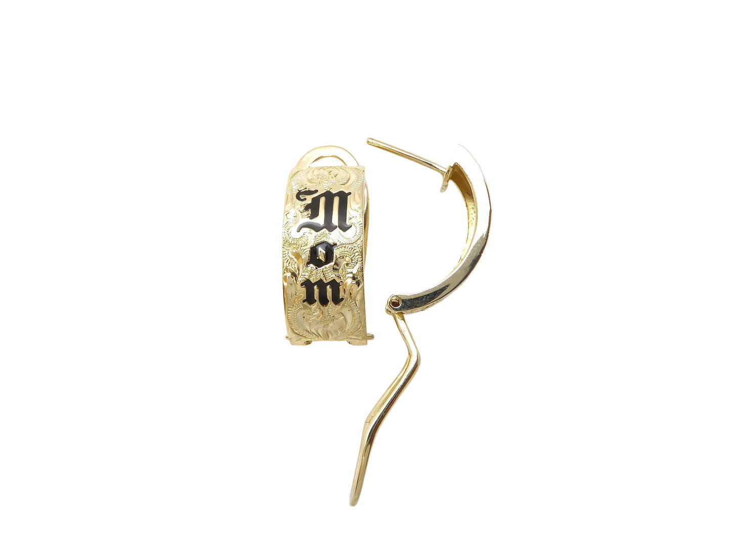 Hawaiian 14K Gold 8mm mom clip earring with a polished finish, featuring a secure clip-on design for comfortable wear.
