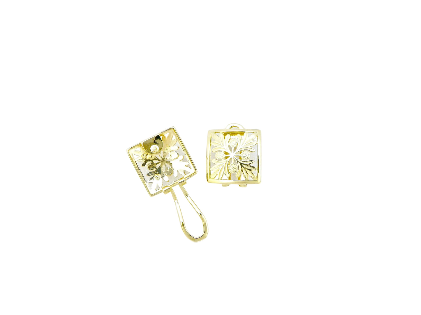 Small 14K gold Ulu Quilt earring by Ashley's Gift Shop featuring intricate quilted design and classic gold finish.
