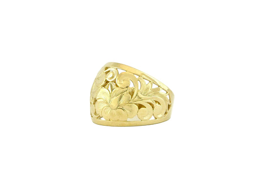 Hawaiian 14K Gold ring with 18mm width, featuring a smooth polished finish.