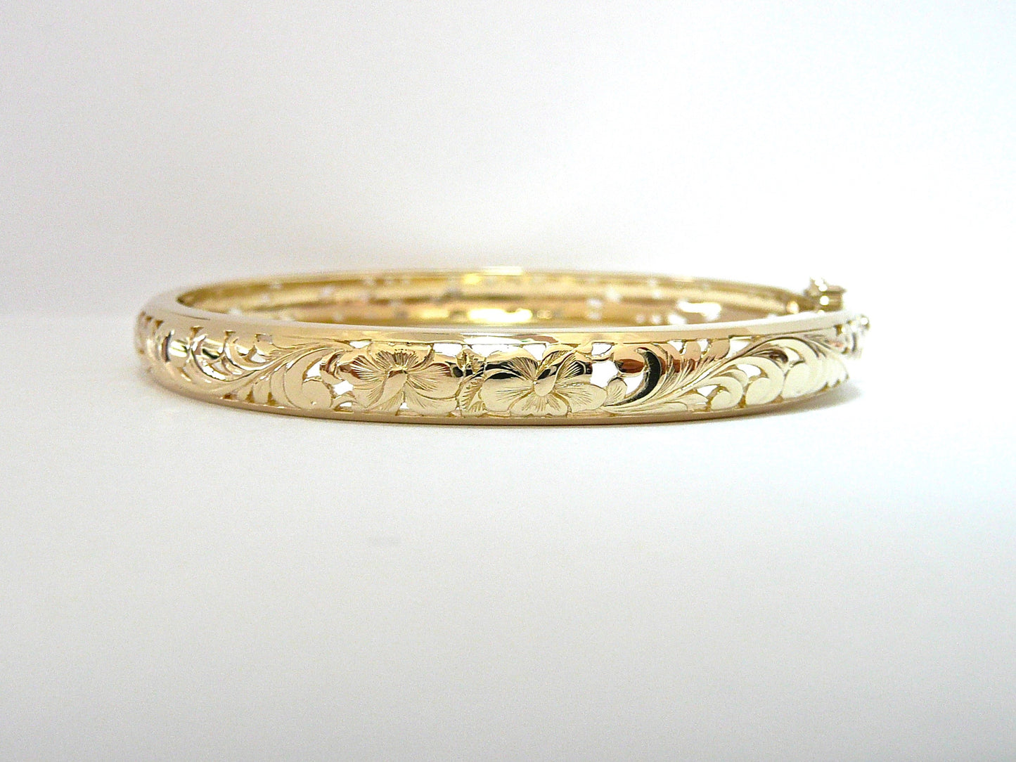 Hibiscus Flower Bangle - 6mm image 0