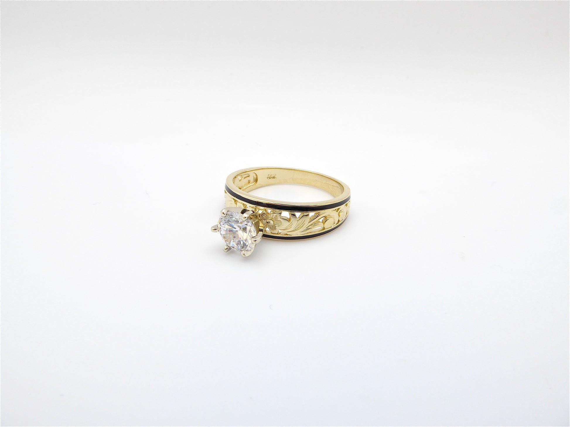 6mm 14k gold ring w/.5 ct. cubic Black image 0