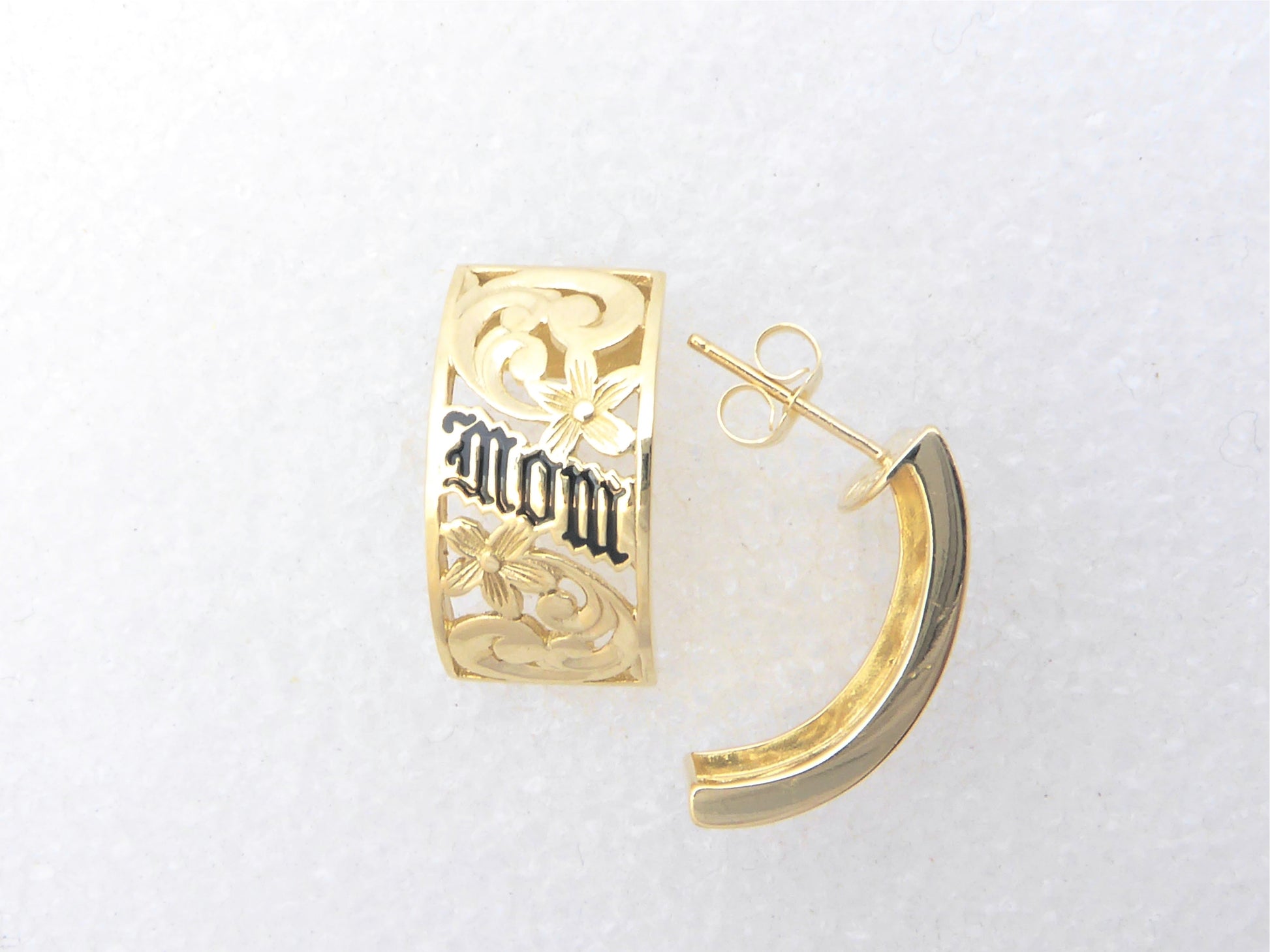 Mom Plain Post Earring image 0