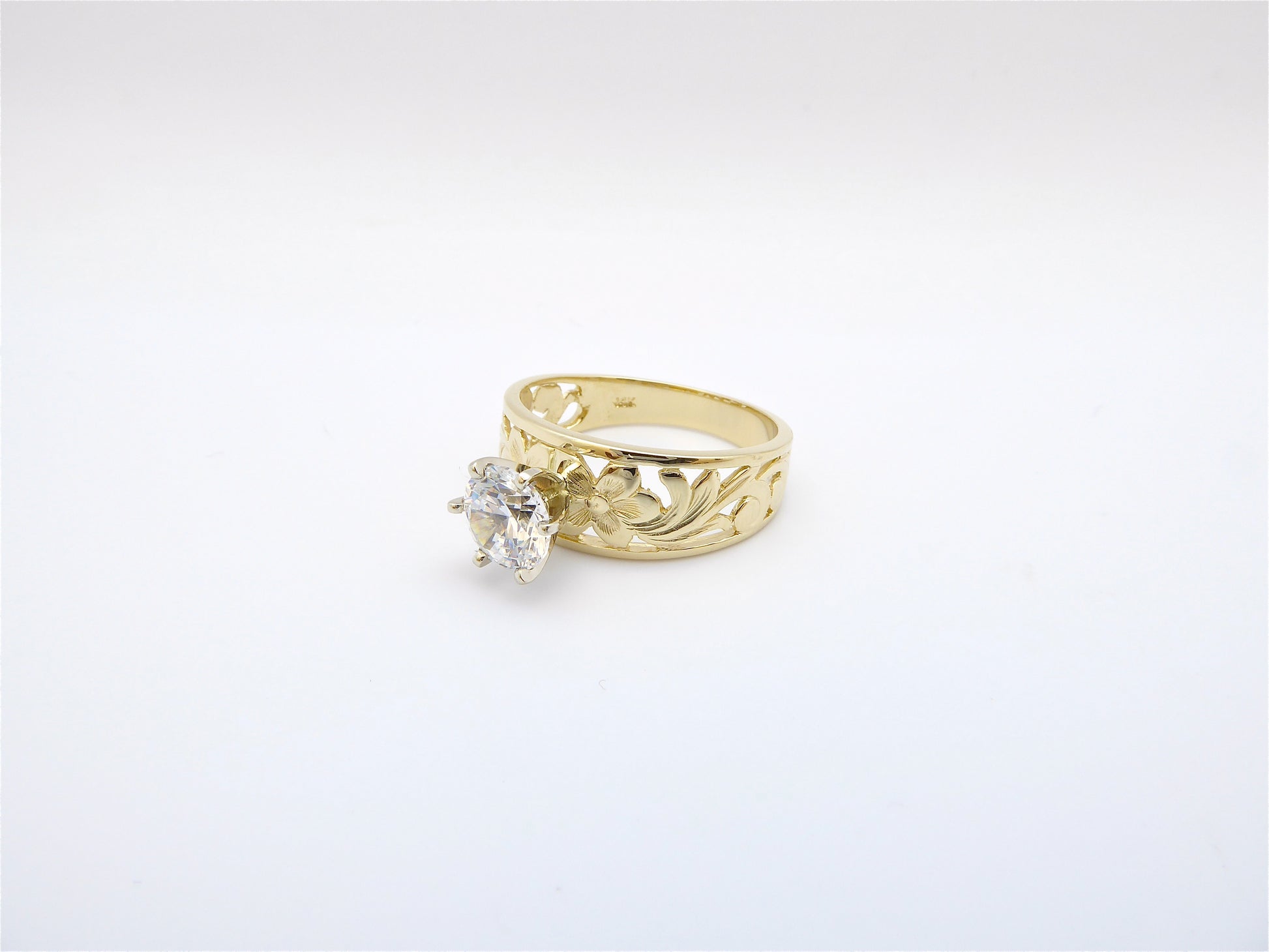 8mm 14k gold ring w/1 ct. plain image 0