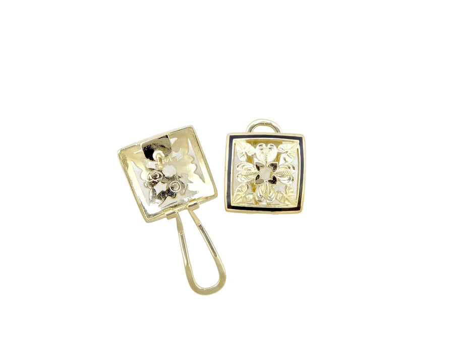 Hawaiian 14K Gold small 14K gold Anthurium Quilt Earring featuring intricate floral design.