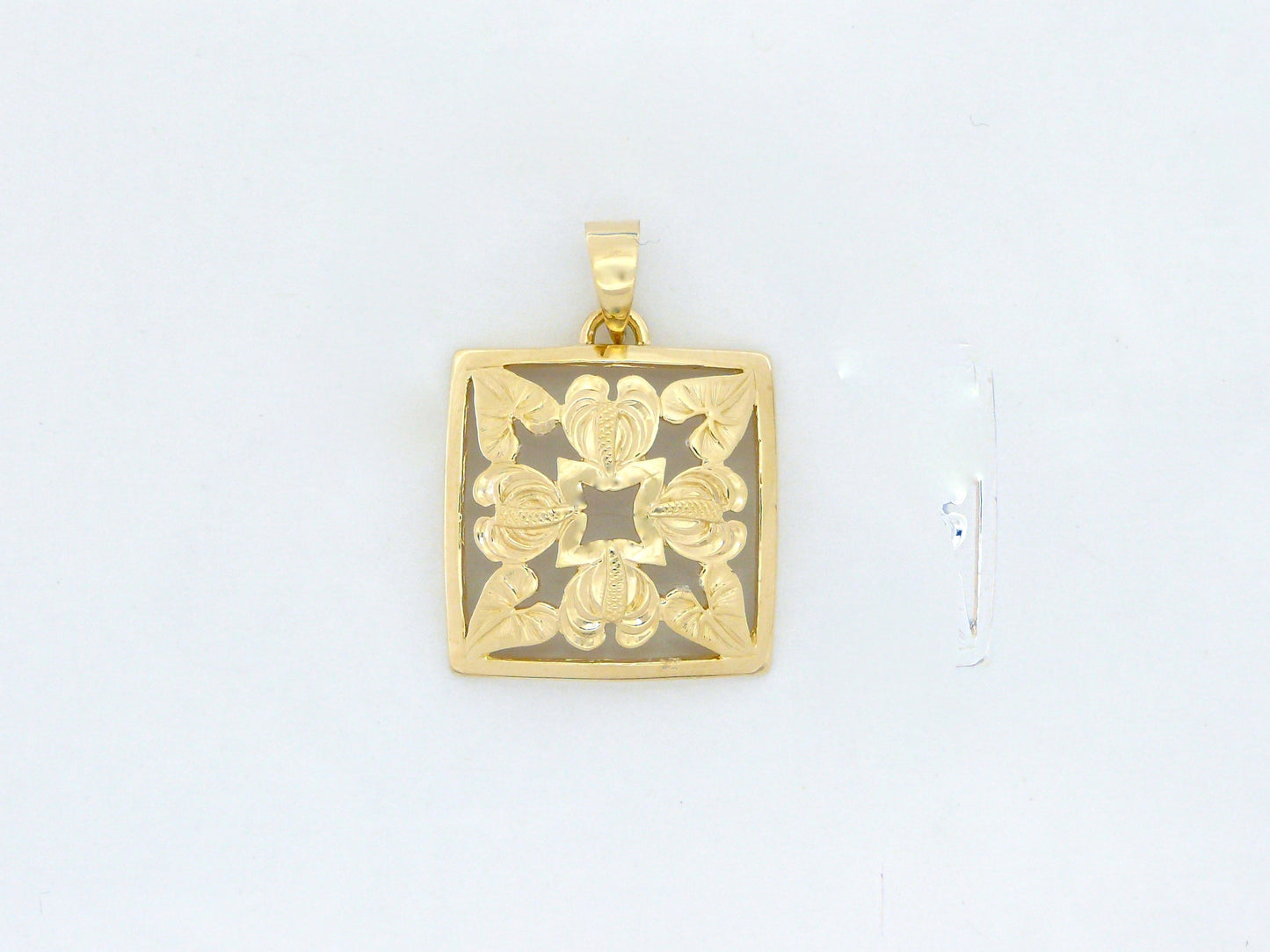 Anthurium Quilt Pendant - Large image 0