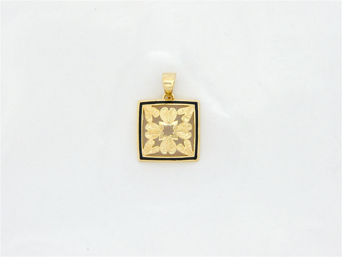 Anthurium Quilt Pendant - Small image 0