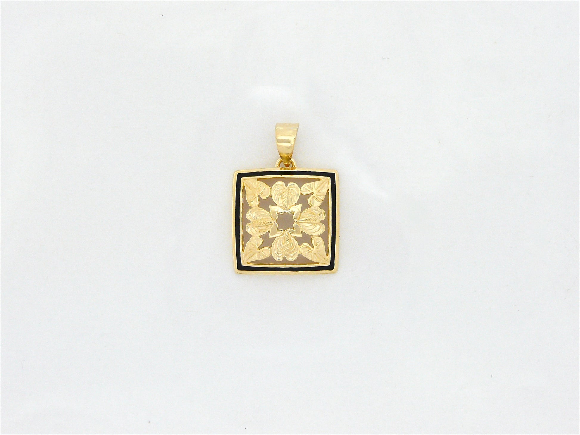 Anthurium Quilt Pendant - Small image 0