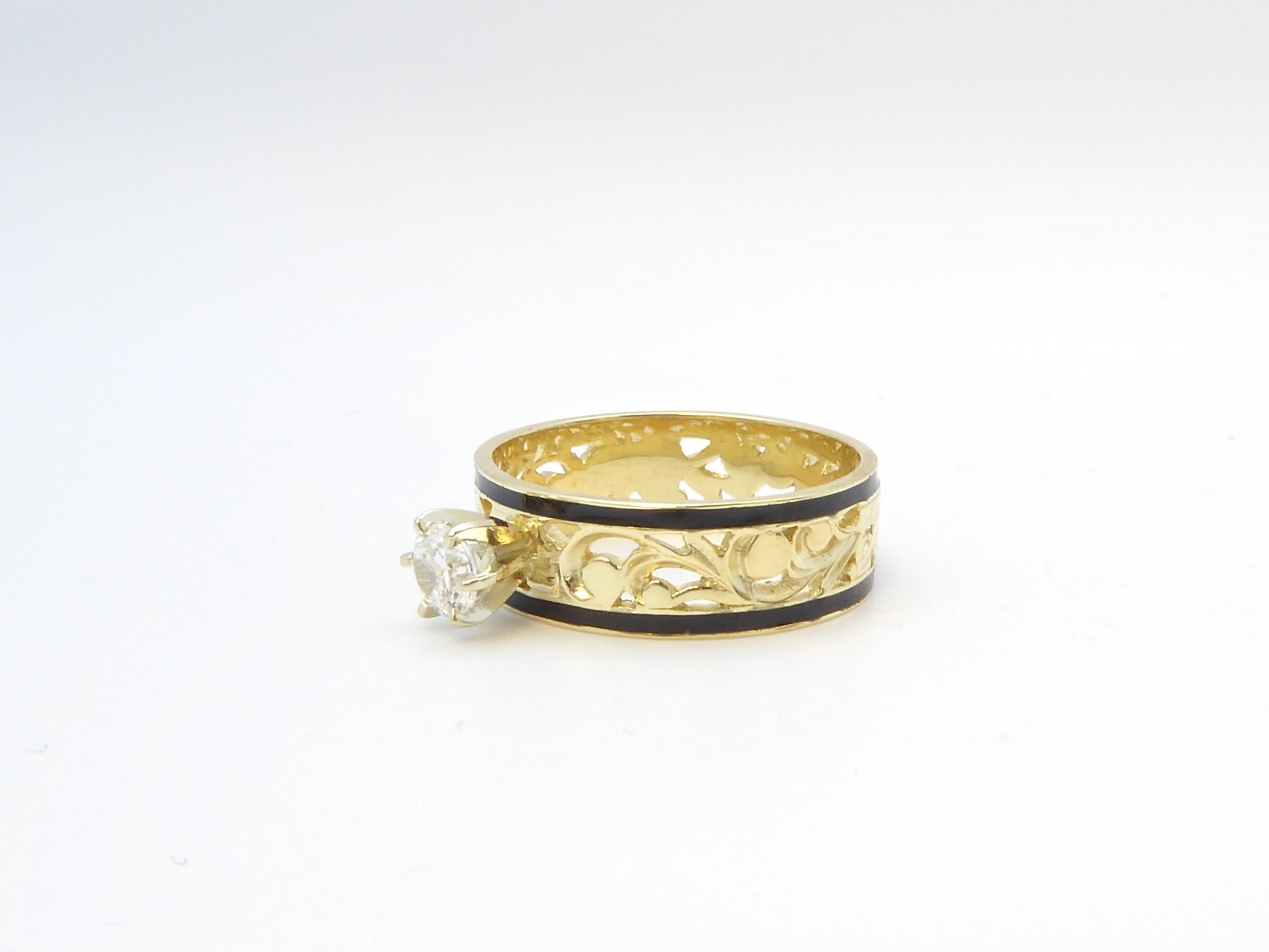 Cut-Out Ring w/ .25 ct CZ - 6mm image 0