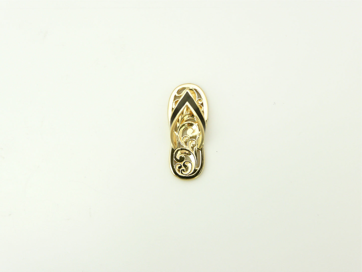 Cut-Out Slipper Pendant - Large image 0