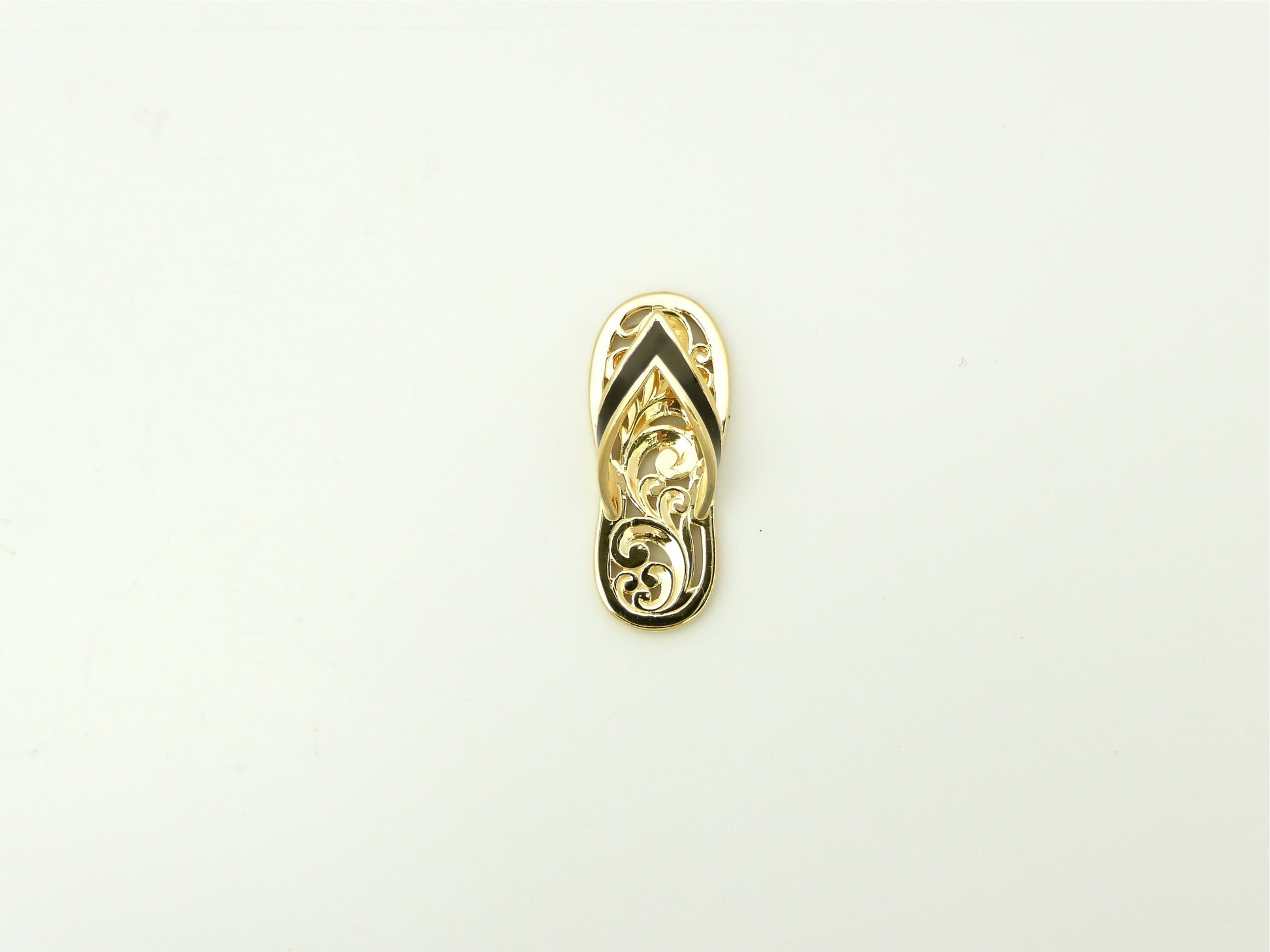 Cut-Out Slipper Pendant - Large image 0