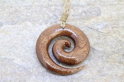 Wood necklace image 0