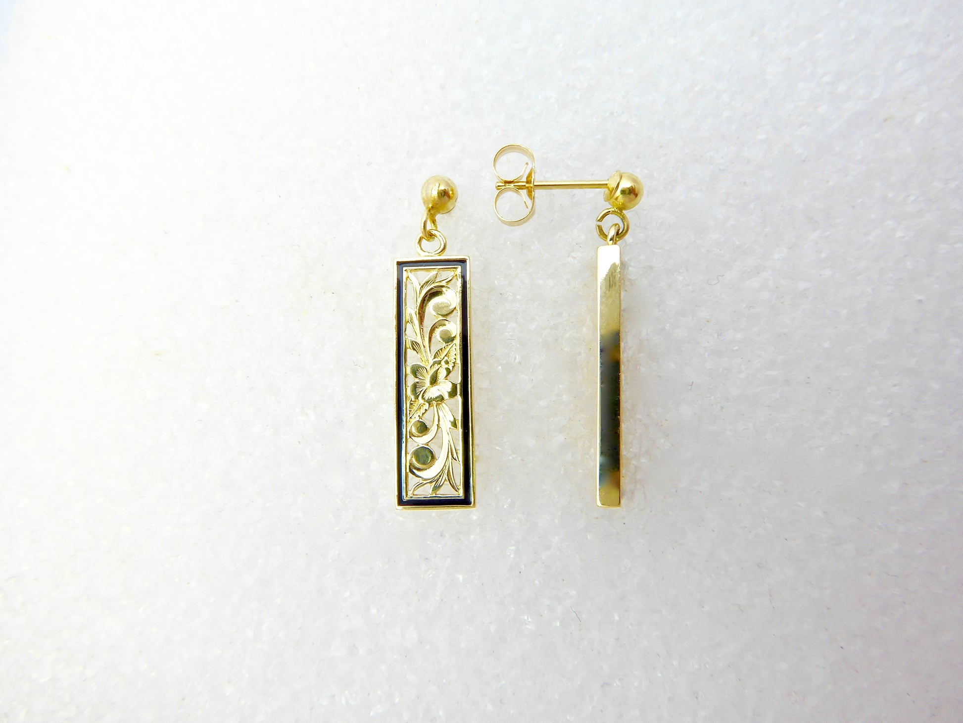 Flat Vertical Earring - Small/6mm image 0