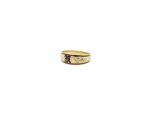 Hawaiian 14K Gold ring with black inlay and engraved letter, elegant jewelry piece.