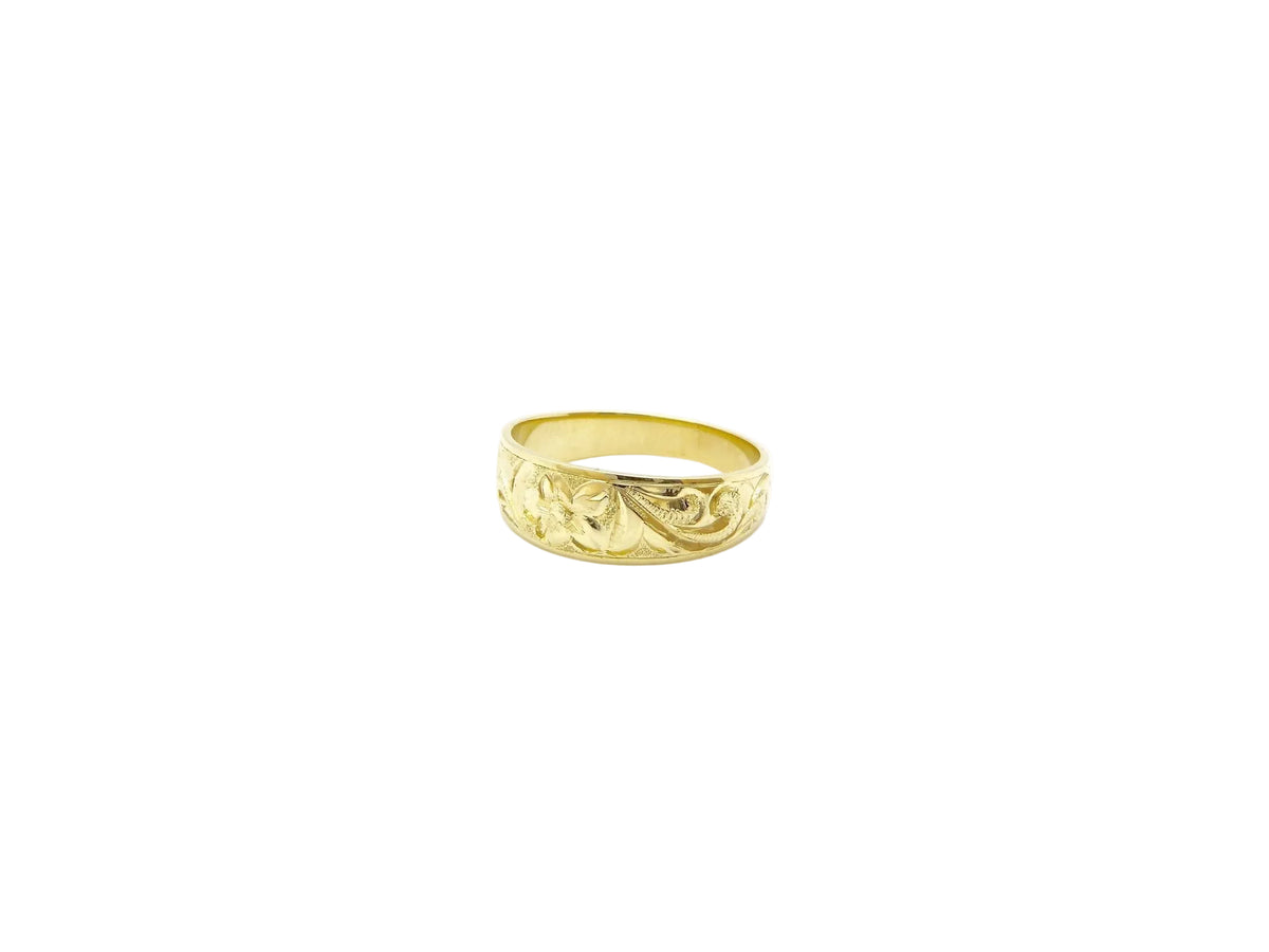 Hawaiian 14K Gold ring featuring a polished band.