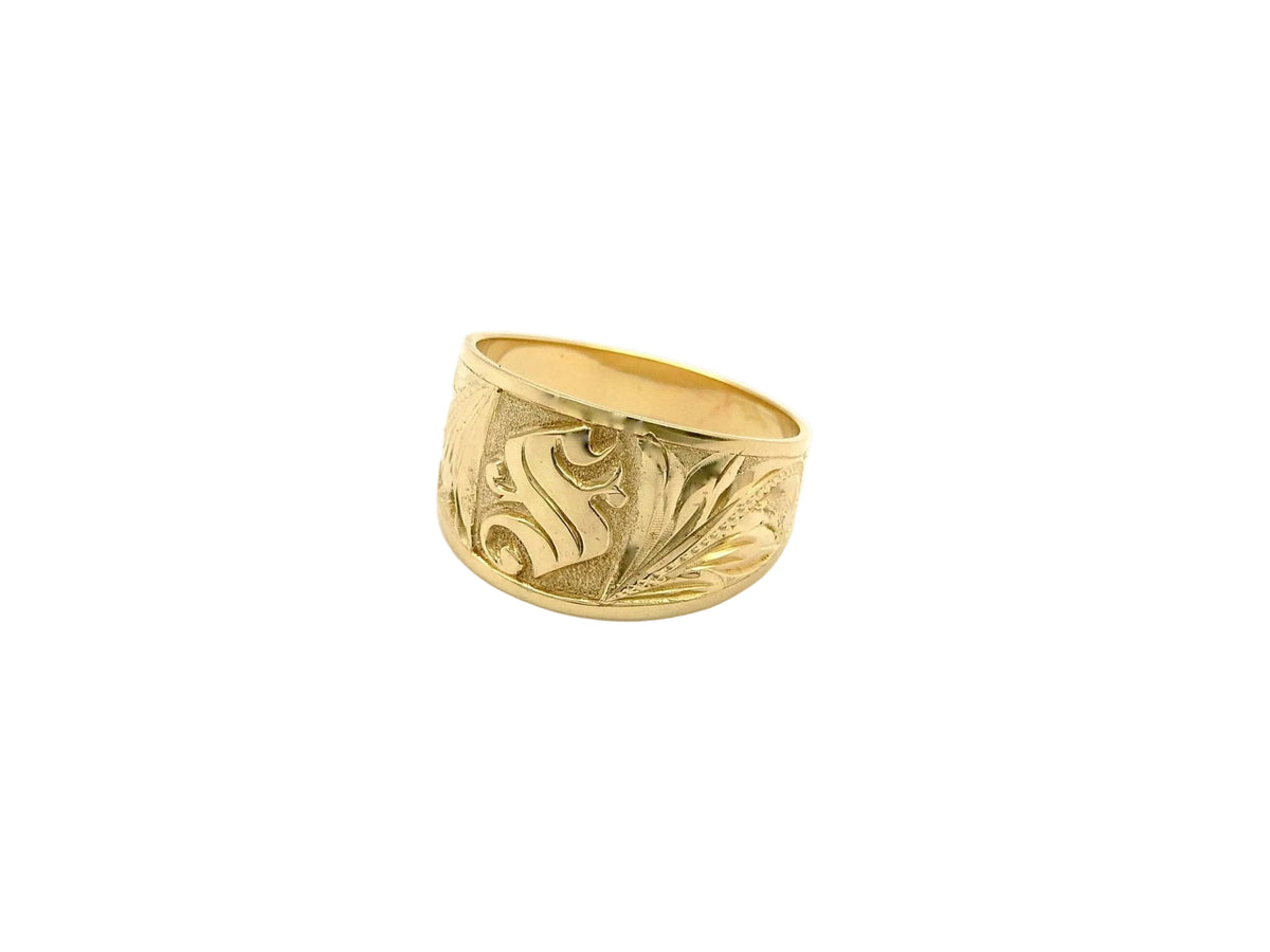 Hawaiian 14K Gold ring with a polished finish.