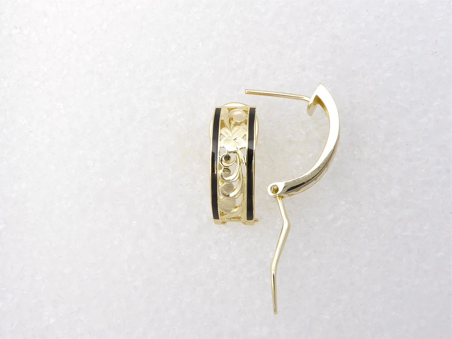 Hibiscus Cut-Out Clip Earring - 6mm image 0