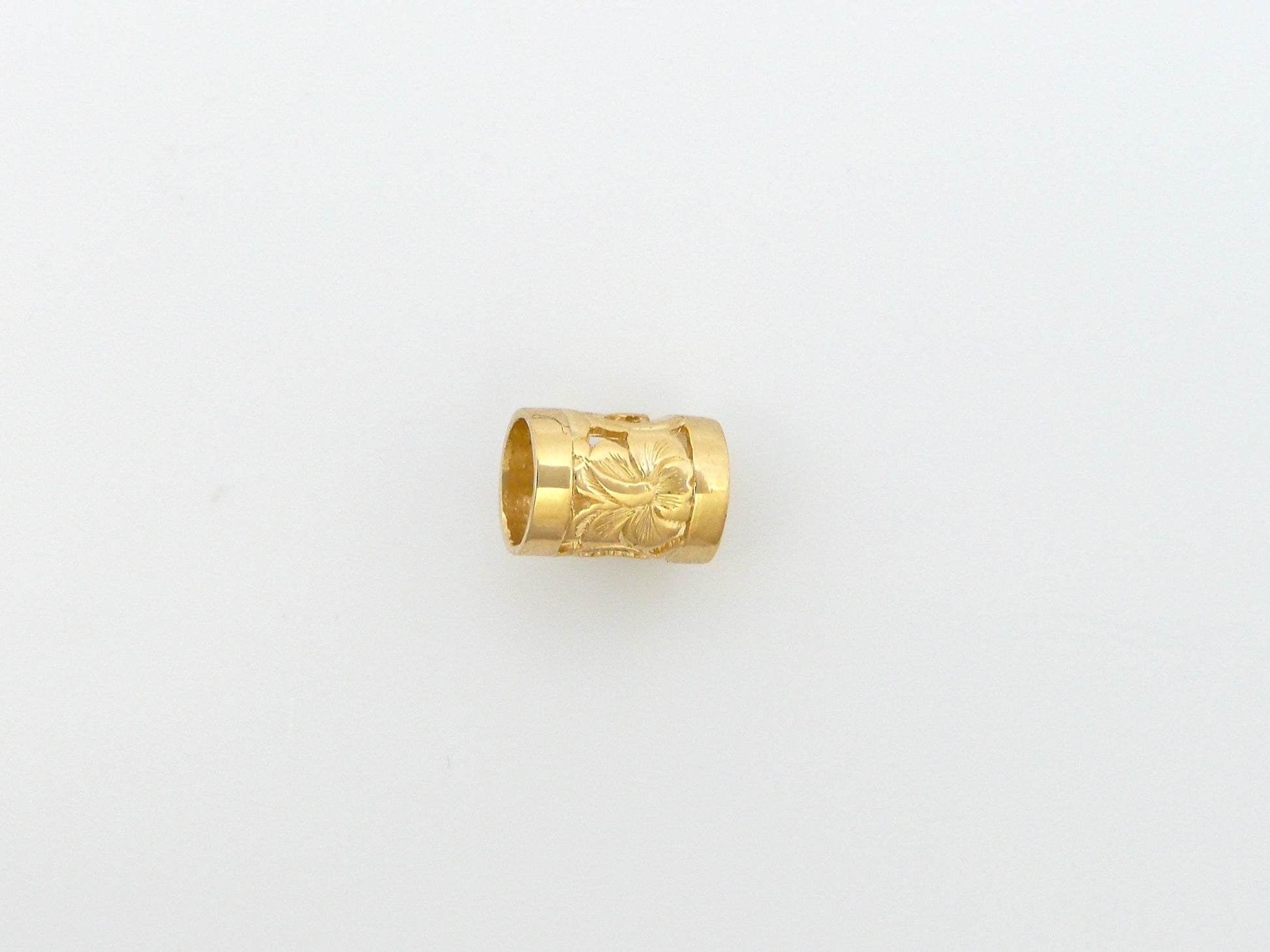 Hibiscus Floater Pendant - 8mm image 0