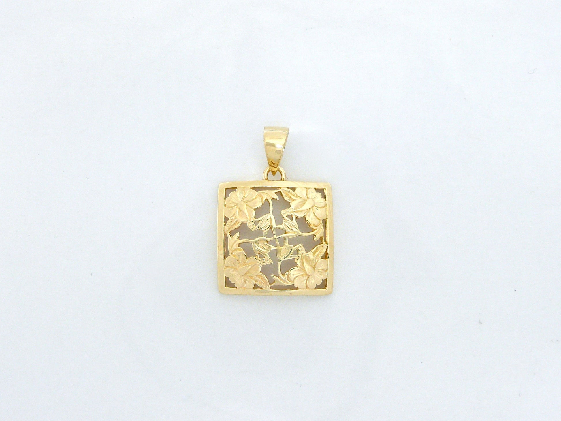 Hibiscus Quilt Pendant - Small image 0