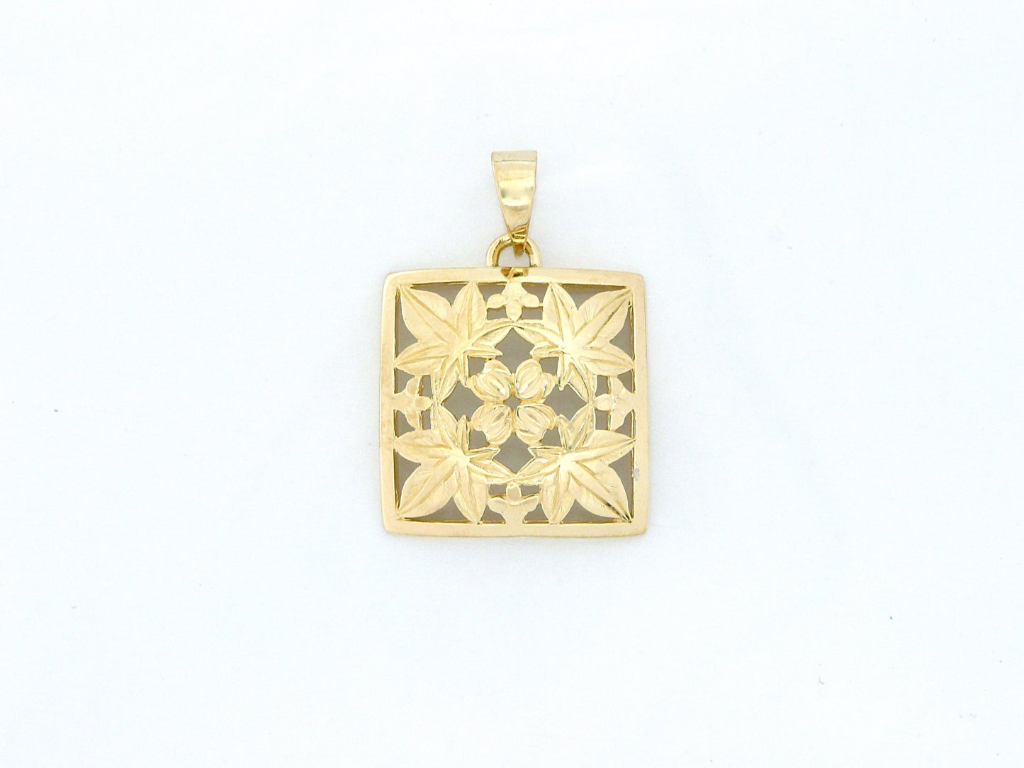 Kukui Quilt Pendant - Large image 0