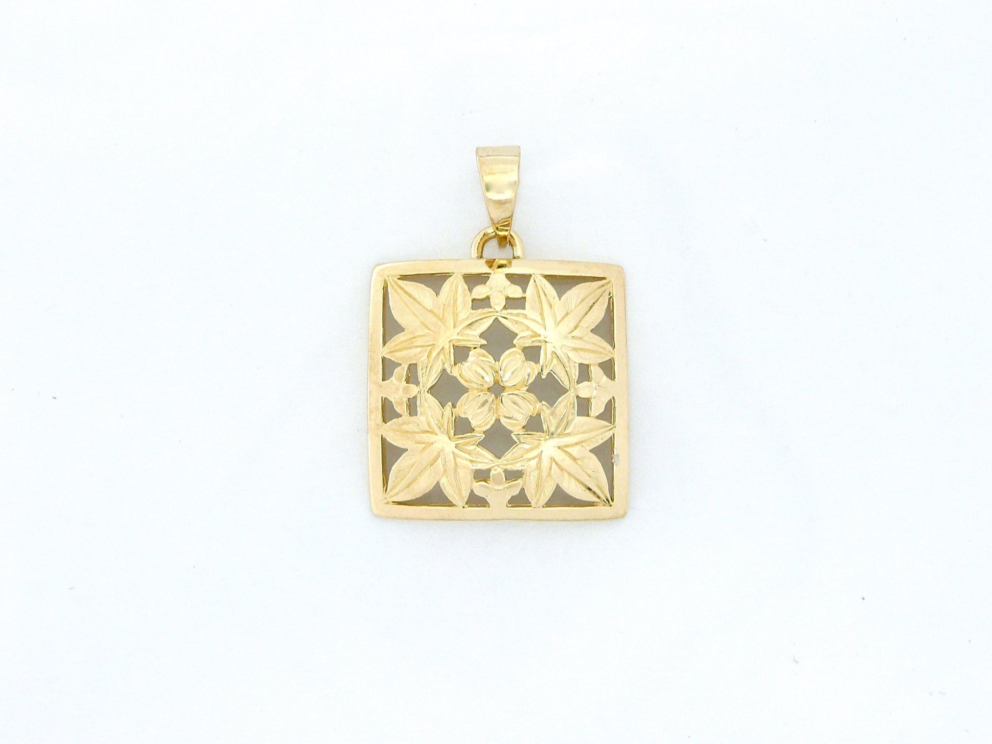 Kukui Quilt Pendant - Large image 0
