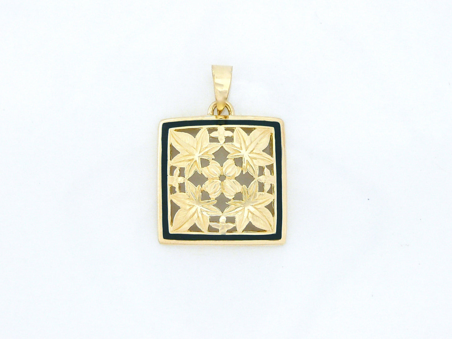 Kukui Quilt Pendant - Large image 0