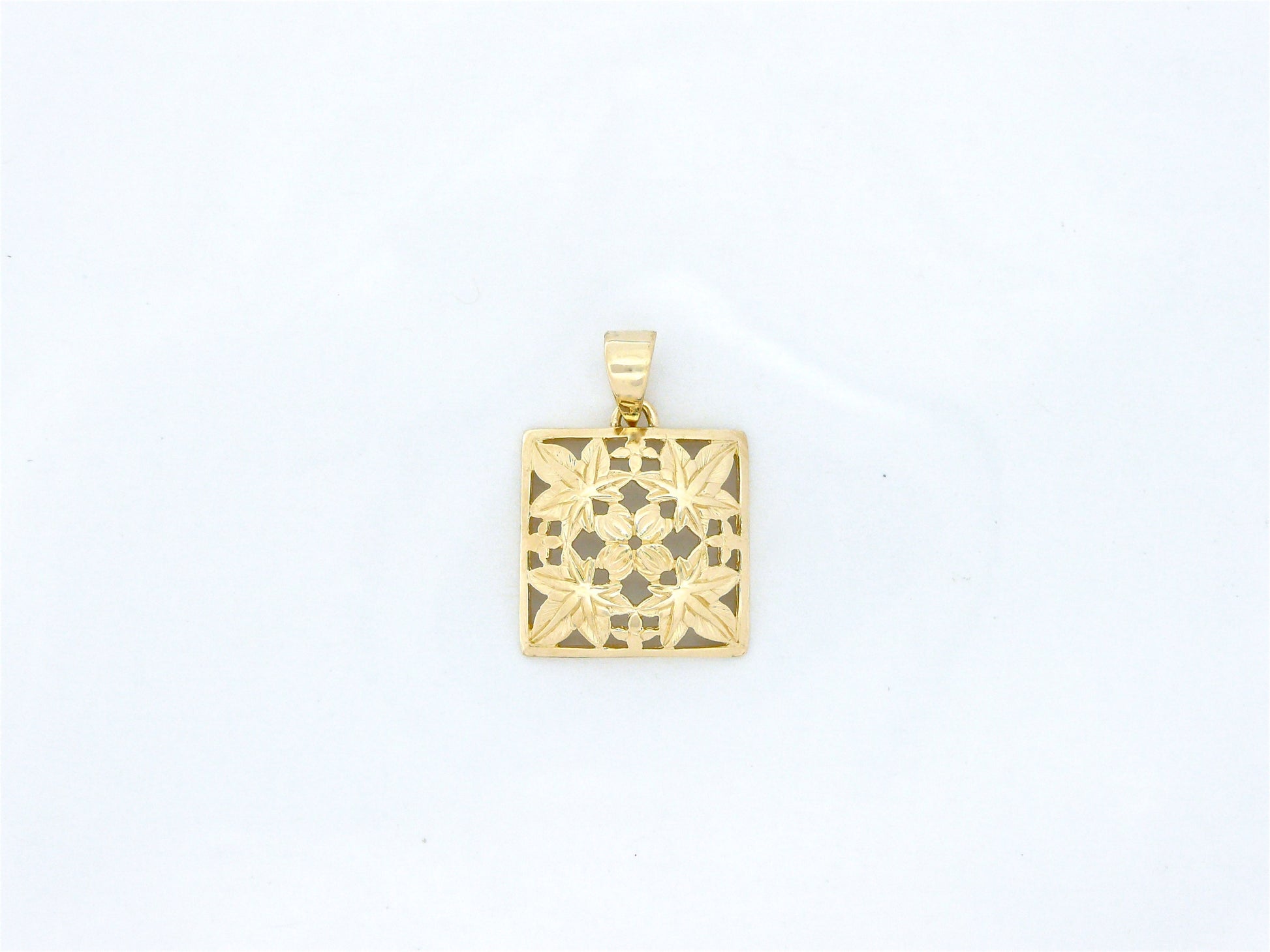 Kukui Quilt Pendant - Small image 0