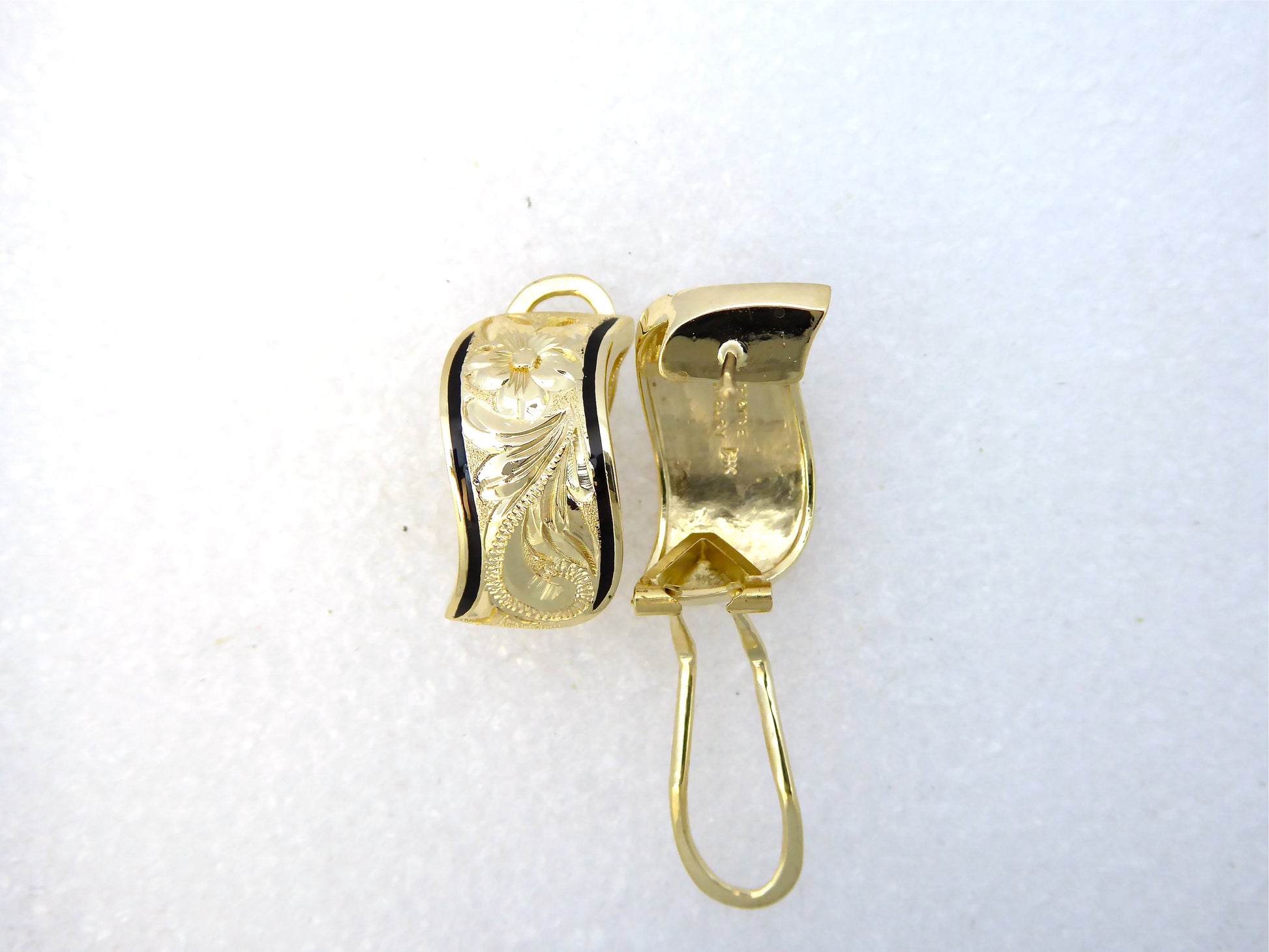 Napua Clip Earring - 10mm image 0