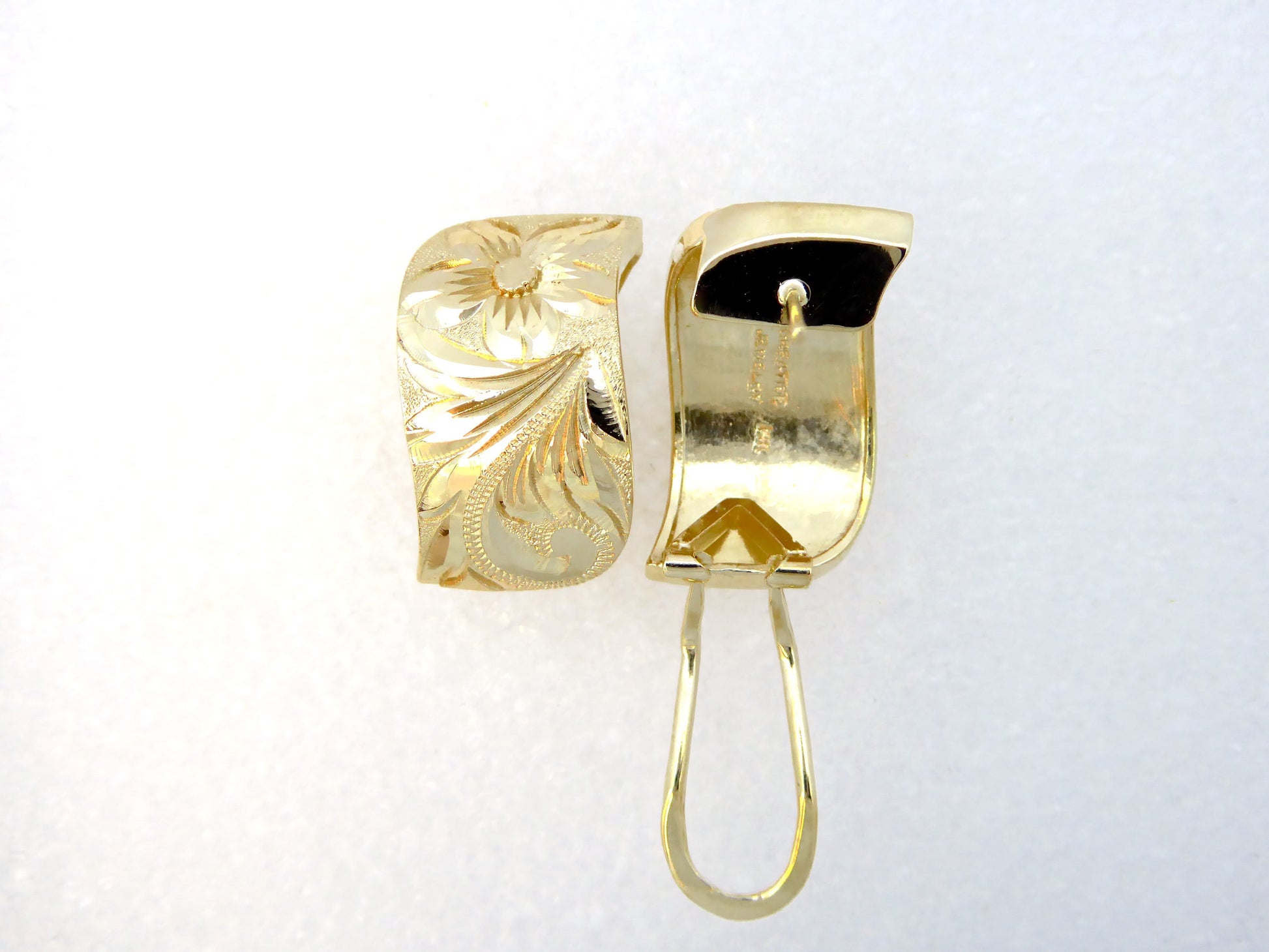 Napua Clip Earring - 12mm image 0