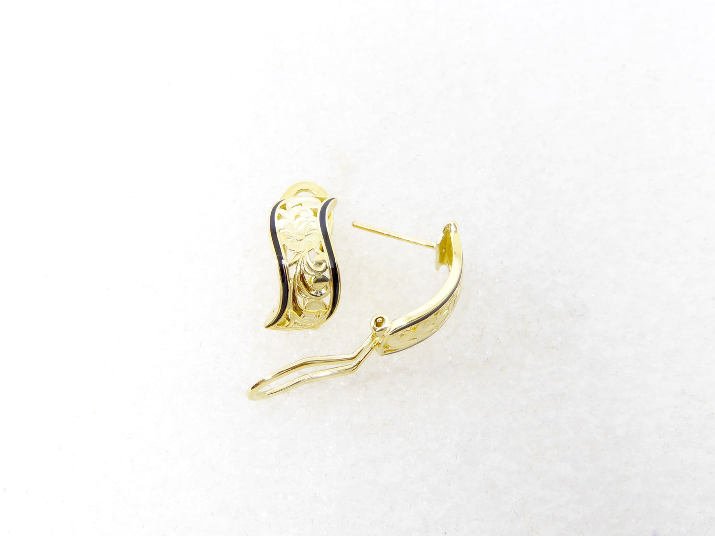 Napua Clip Earring - 6mm image 0
