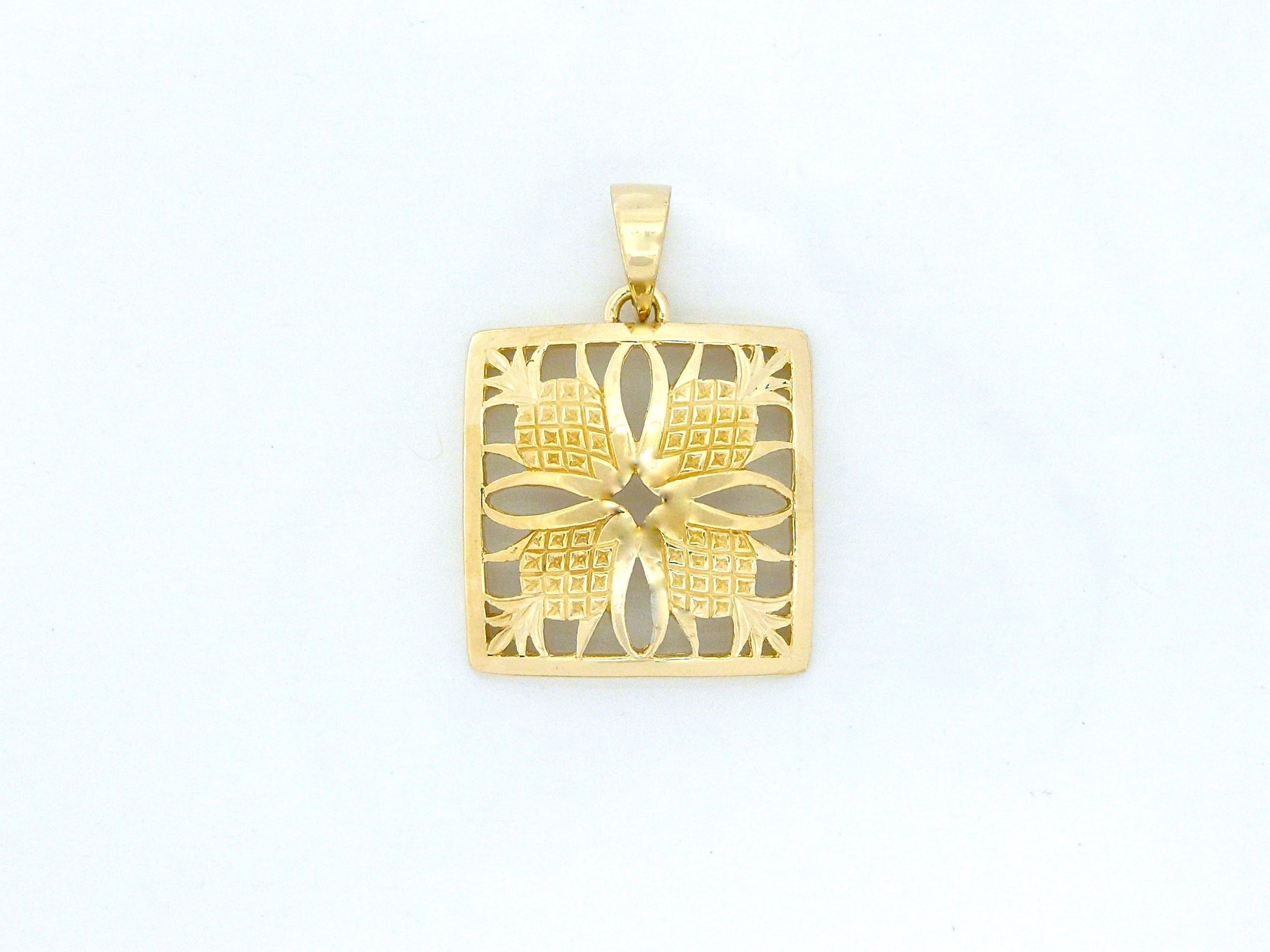 Pineapple Quilt Pendant - Large image 0