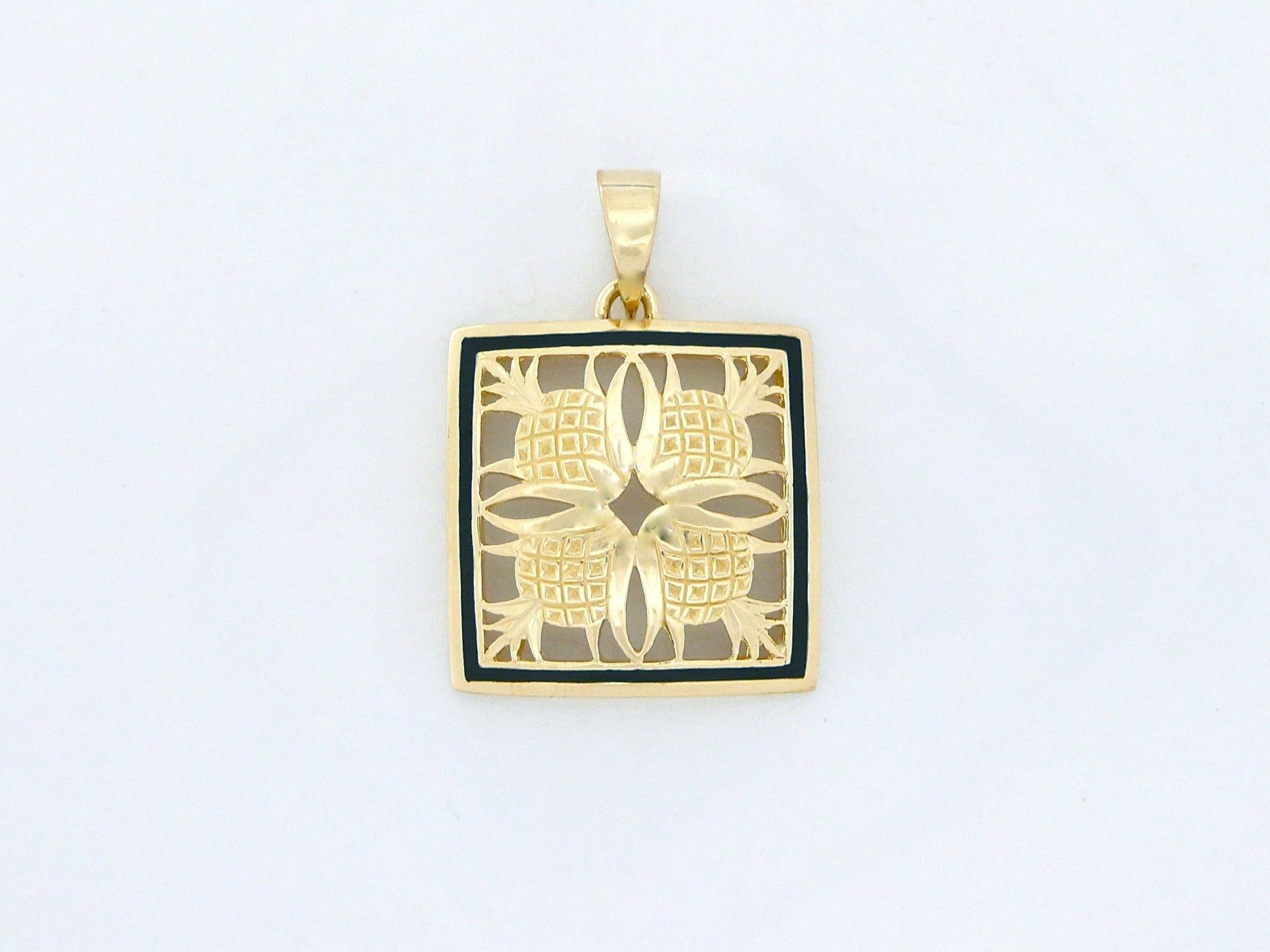 Pineapple Quilt Pendant - Large image 0