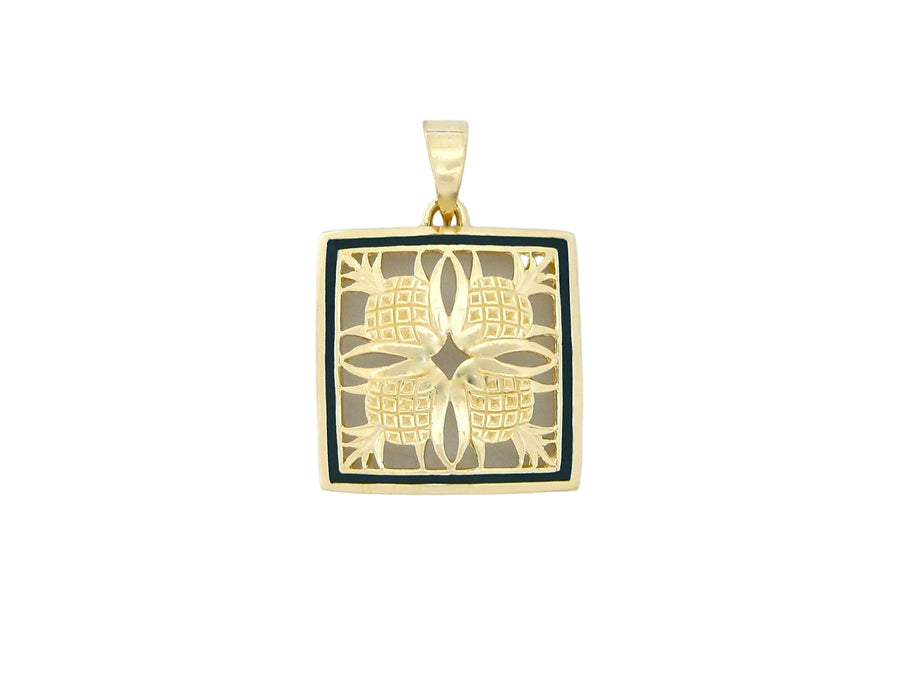 Hawaiian 14K Gold large 14K gold pineapple quilt pendant featuring intricate detailing.