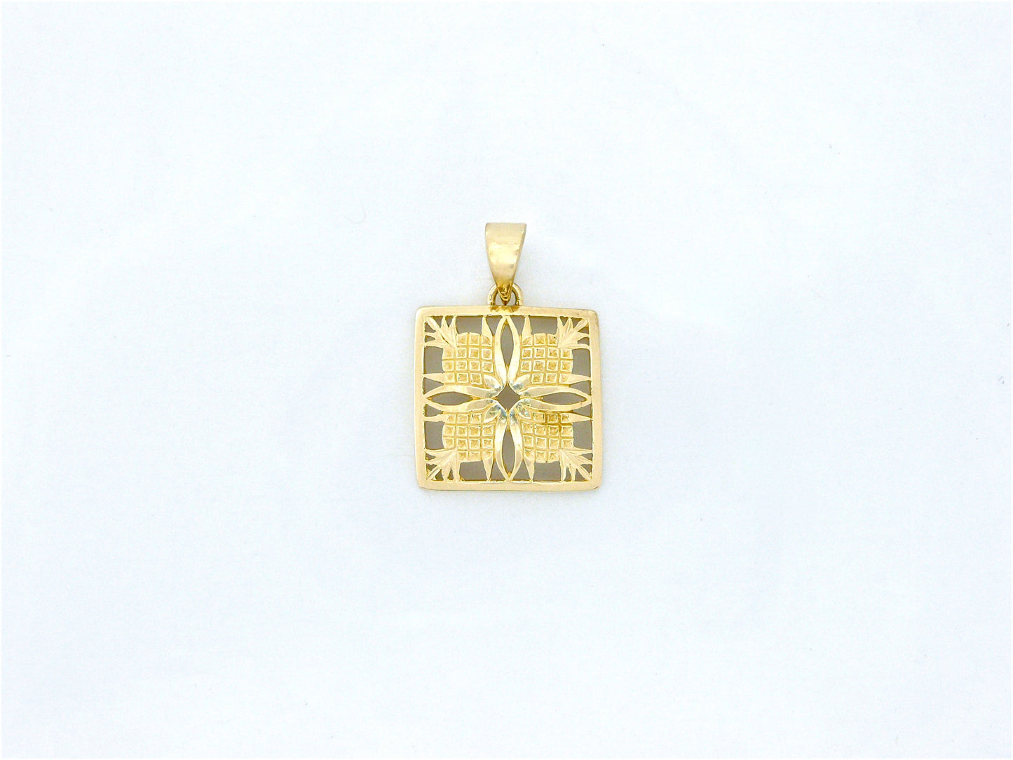 Pineapple Quilt Pendant - Small image 0