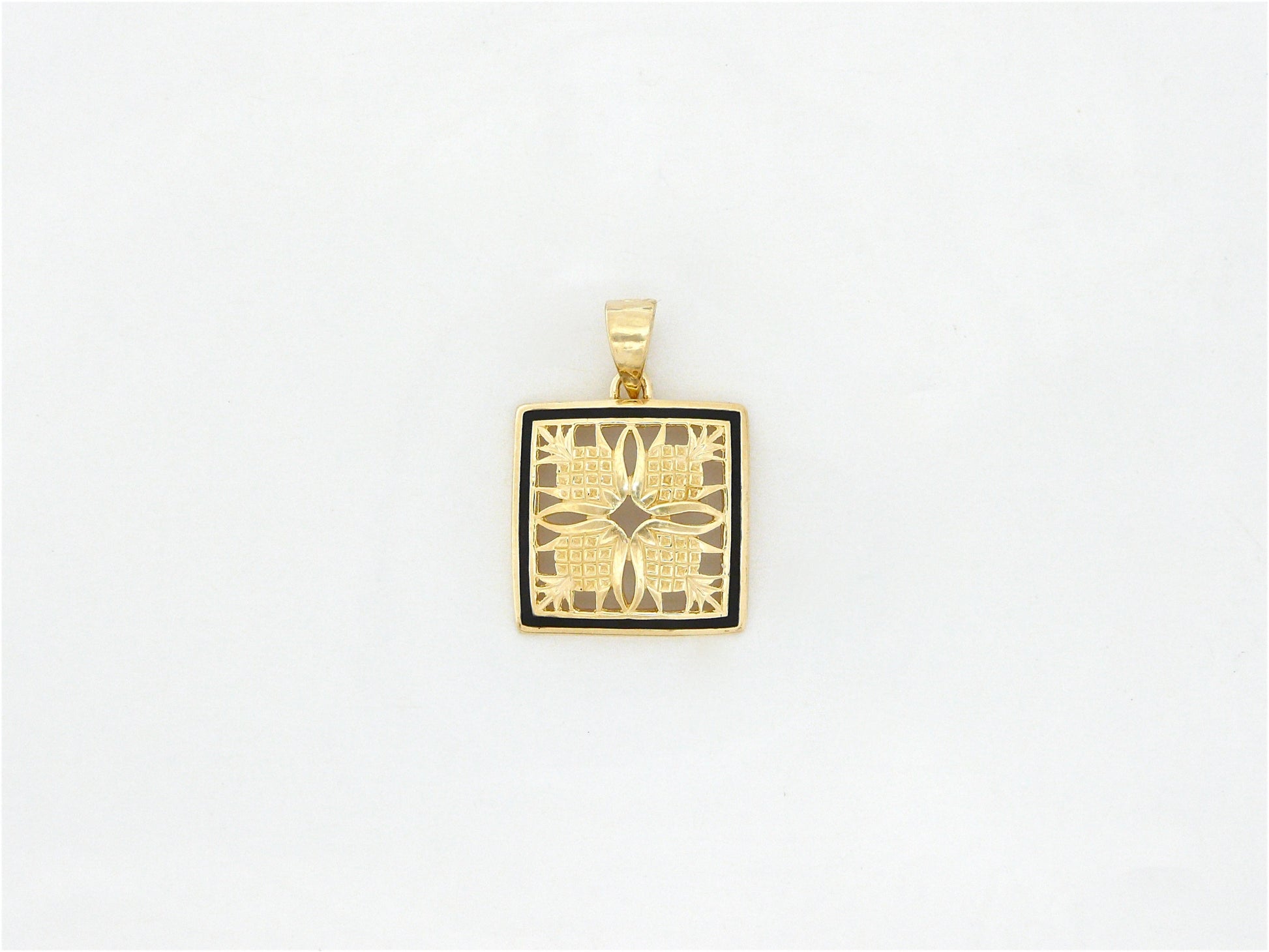 Pineapple Quilt Pendant - Small image 0