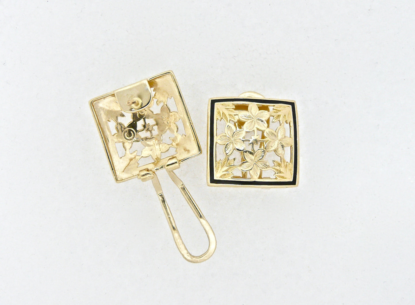 Plumeria Quilt Earring - Large image 0