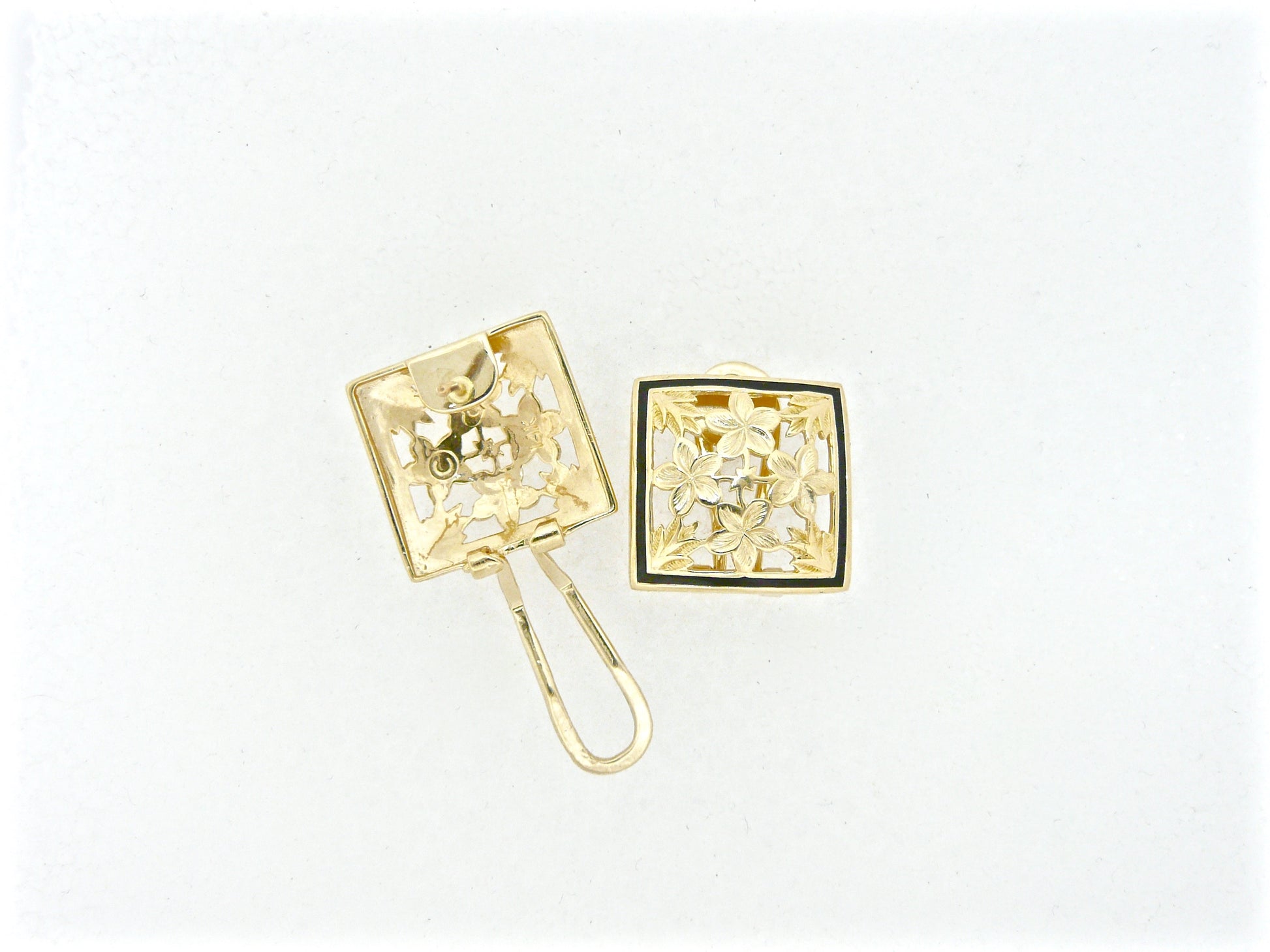 Plumeria Quilt Earring - Small image 0