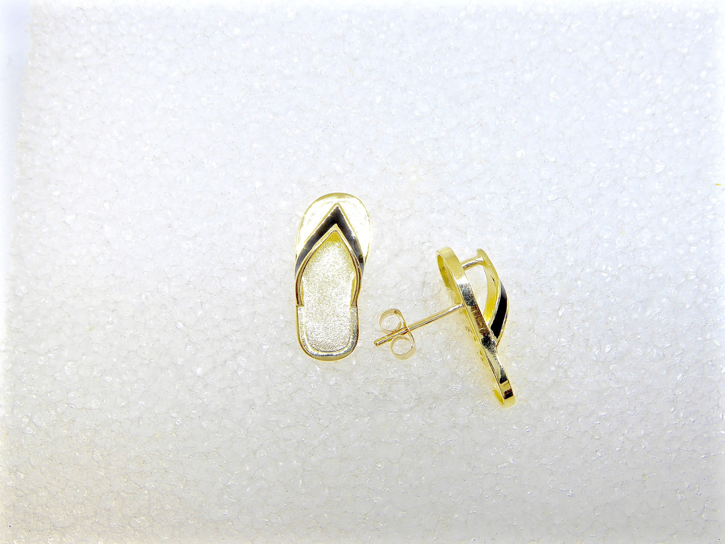 Slipper Earring - Medium image 0