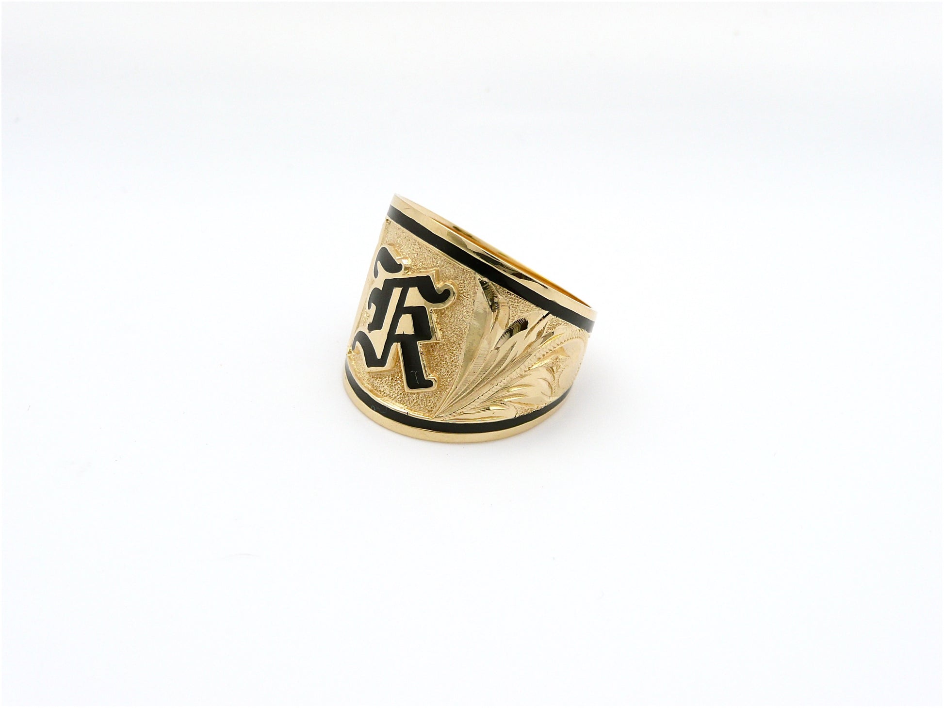 Tapered RE Ring w/ Initial Engraving - 18mm image 0