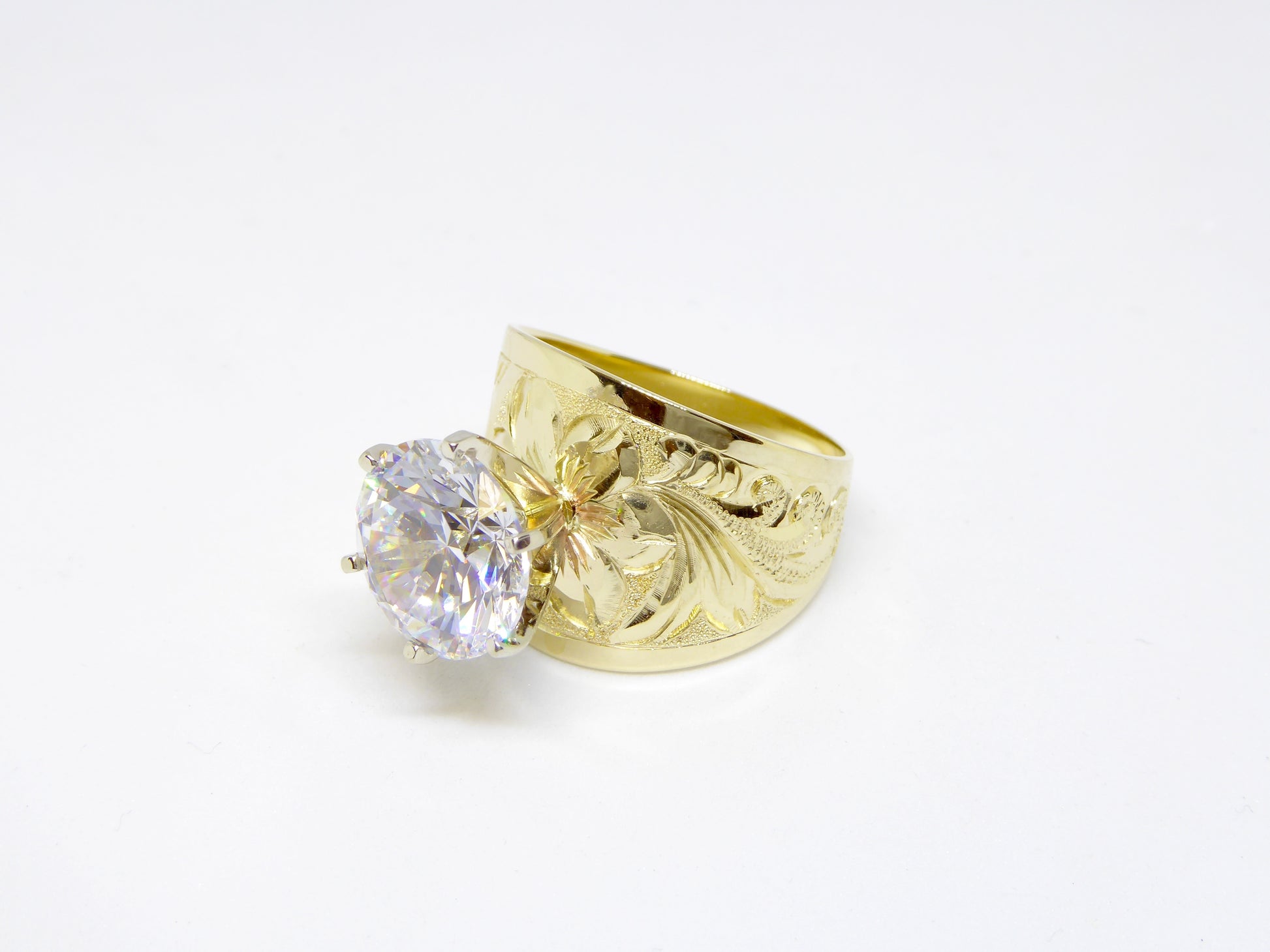 Tapered Ring w/5 ct Cz - 18mm image 0