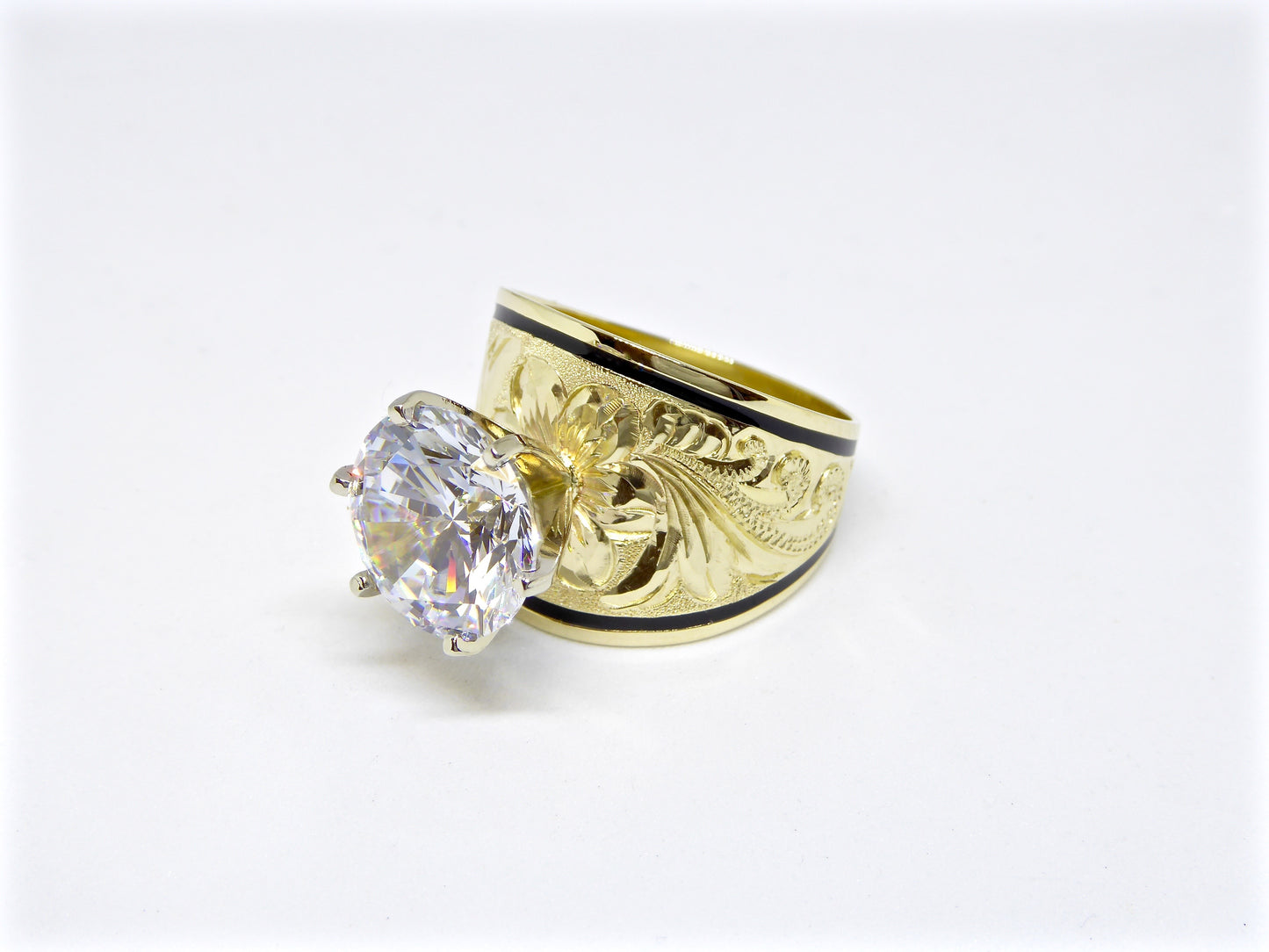 Tapered Ring w/5 ct Cz - 18mm image 0
