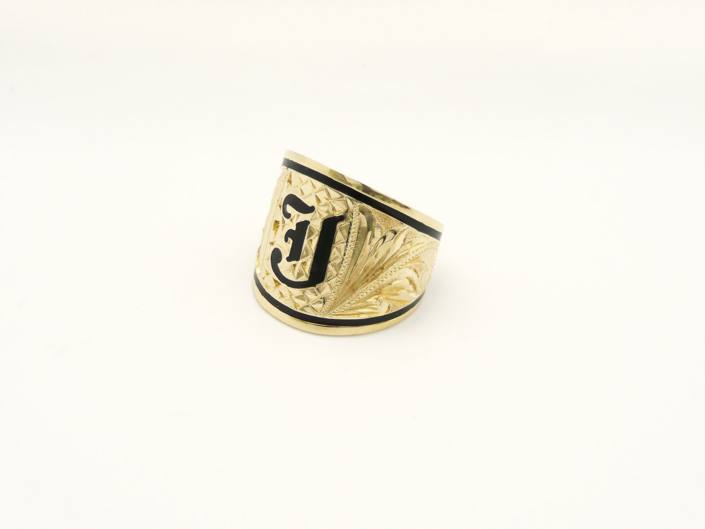 Tapered Ring w/ Initial Engraving - 18mm image 0