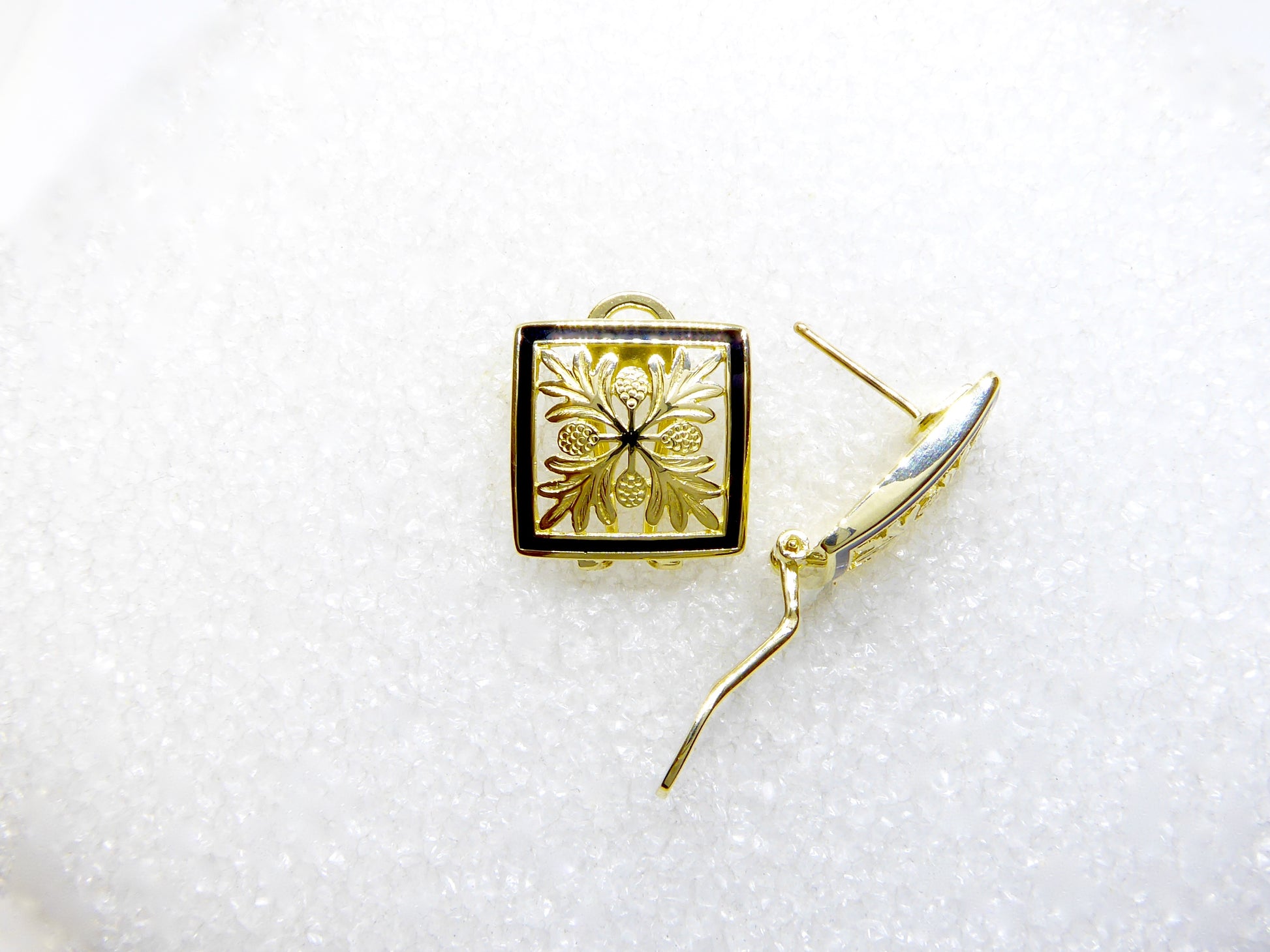 Ulu Quilt Earring - Large image 0